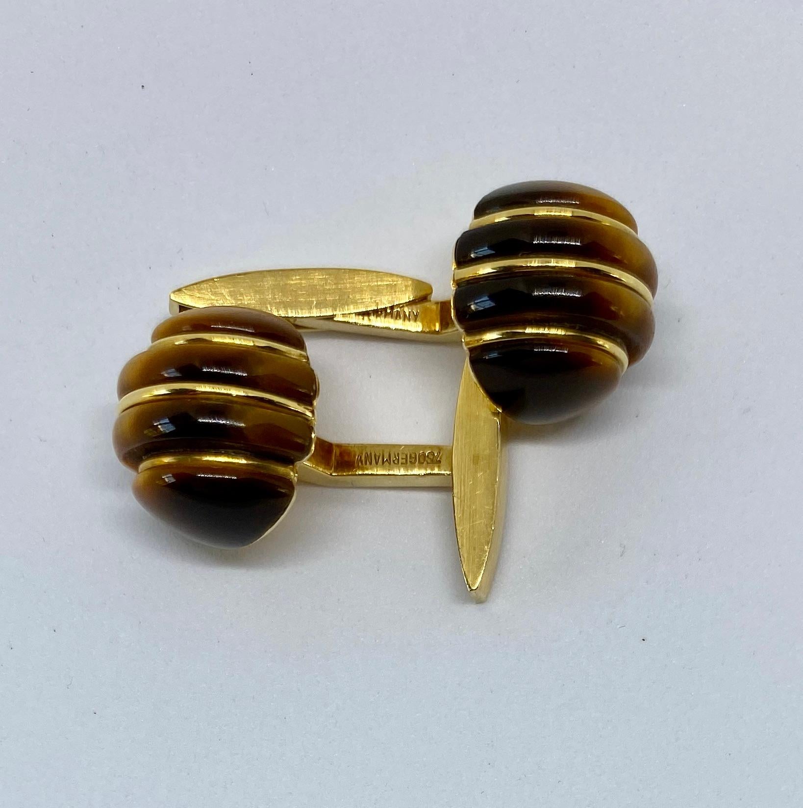 1970s Cufflinks in 18 Karat Yellow Gold with Carved Tiger's Eye Domes In Good Condition For Sale In San Rafael, CA