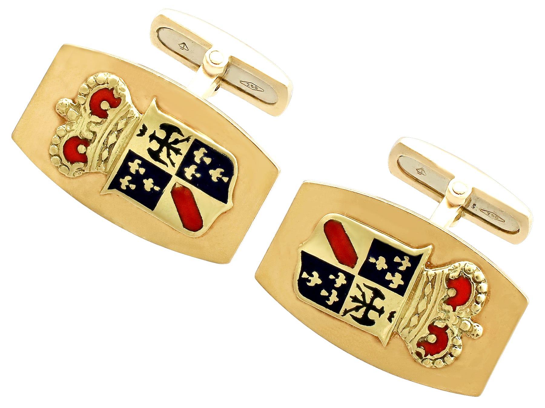 A fine and impressive pair of vintage 9 karat yellow gold and enamel cufflinks; part of our men's jewelry and estate jewelry collections.

These fine and impressive vintage cufflinks have been crafted in 9k yellow gold.

The cufflinks have a barrel
