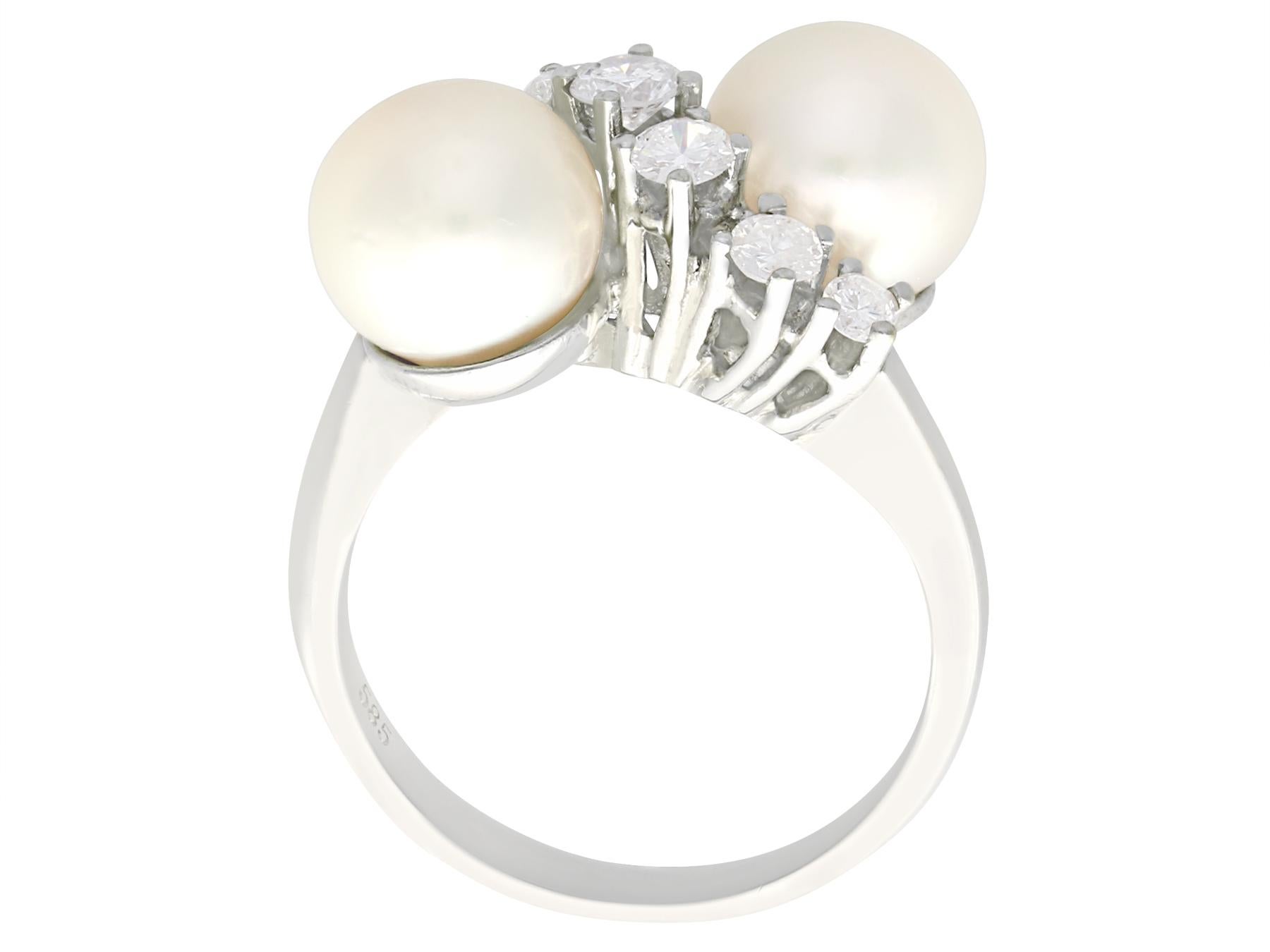 1970s Cultured Pearl and 1.04 Carat Diamond White Gold Twist Ring For Sale 1