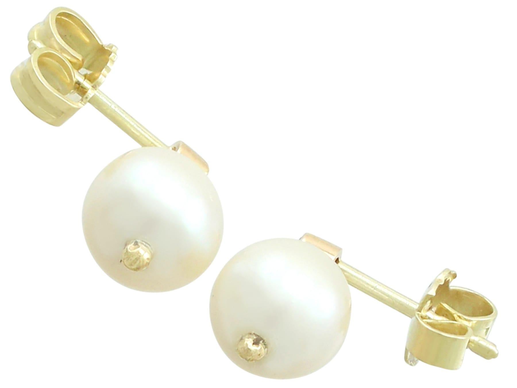 Round Cut 1970s, Cultured Pearl and Diamond Yellow Gold Stud Earrings For Sale