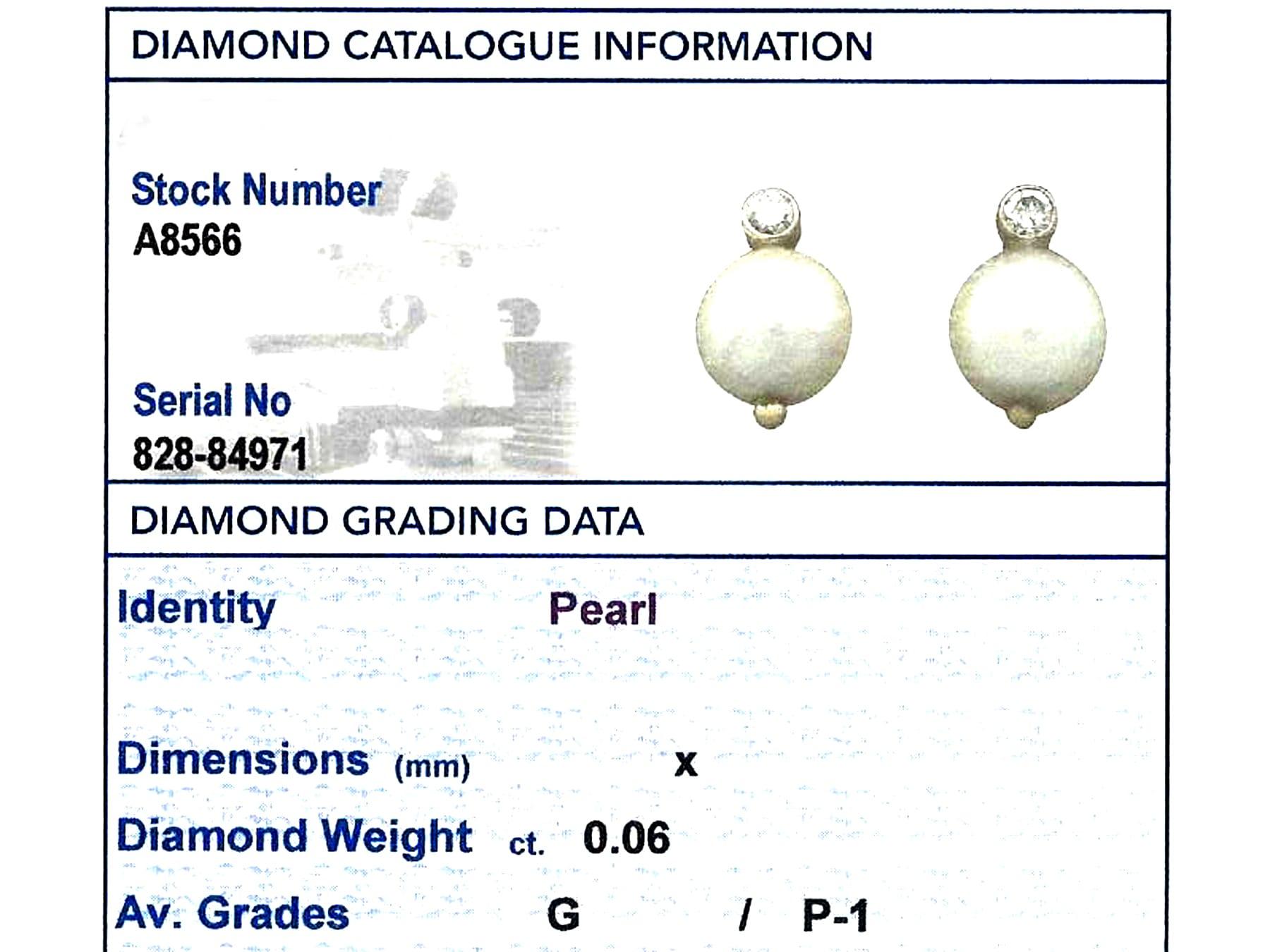 1970, Boucles d'oreilles en or jaune avec perles de culture et diamants en vente 4