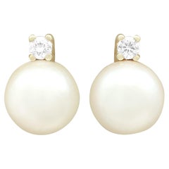 Retro 1970s, Cultured Pearl and Diamond Yellow Gold Stud Earrings