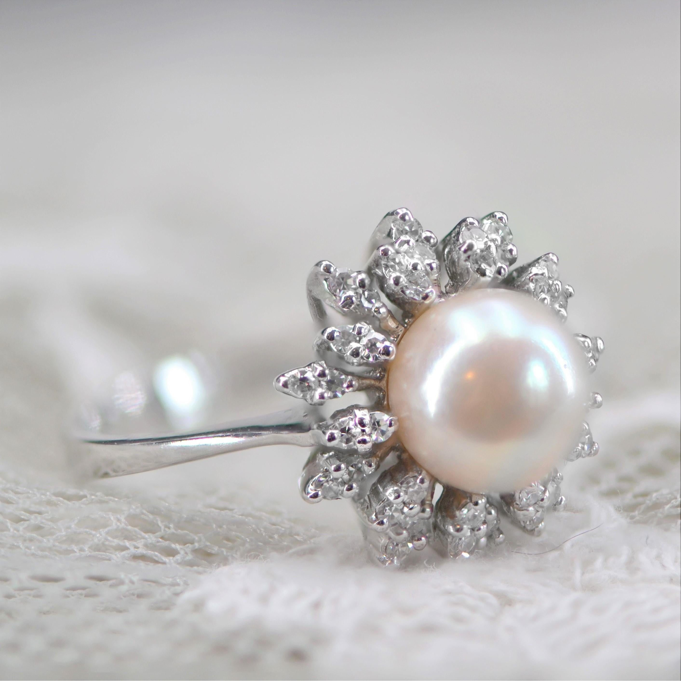 Flake-Ring aus 18 Karat Weigold mit Zuchtperlen und Diamanten, 1970er Jahre 7