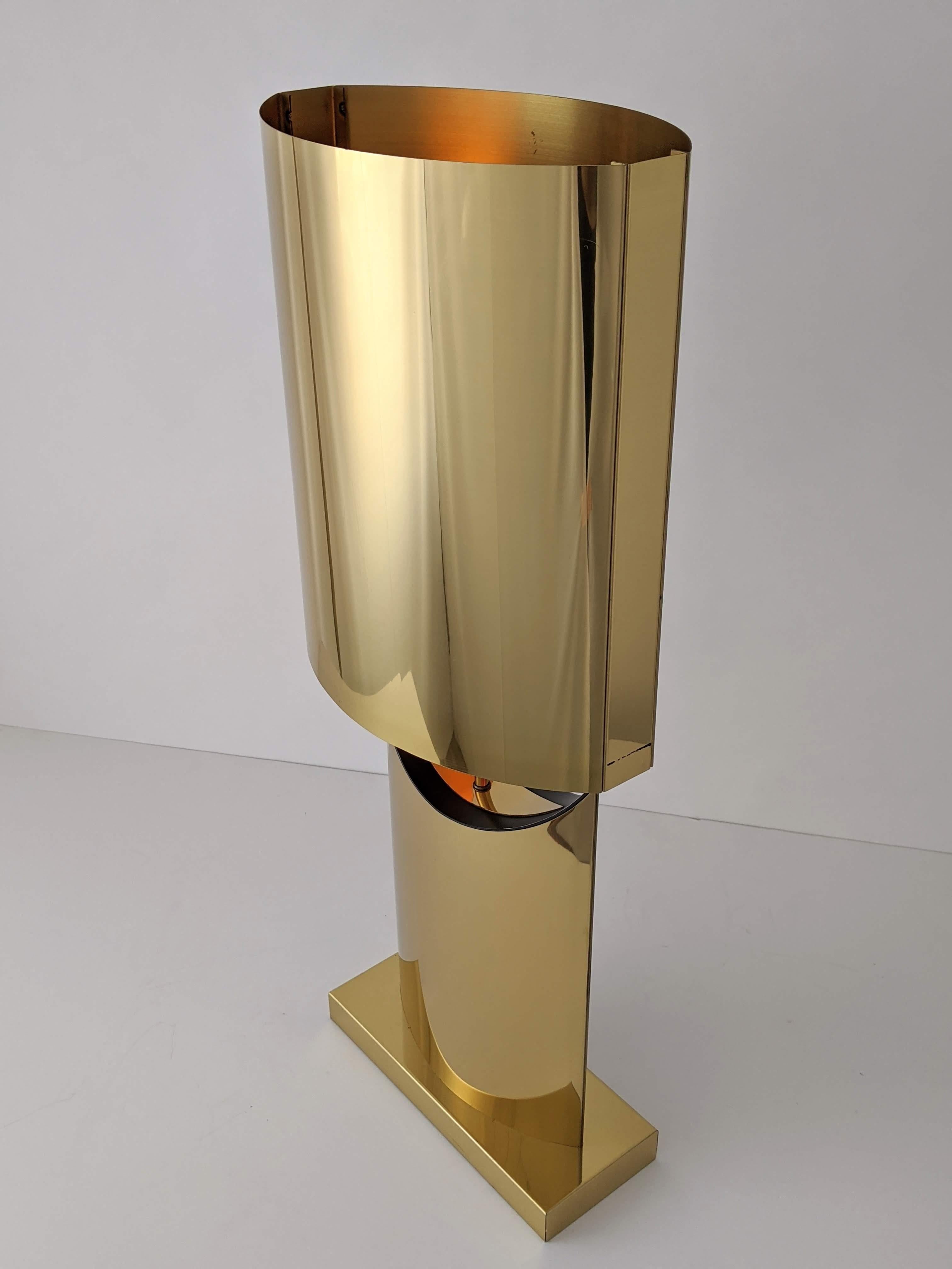 Late 20th Century 1970s, Curtis Jere Huge Brass-Plated Table Lamp, USA For Sale