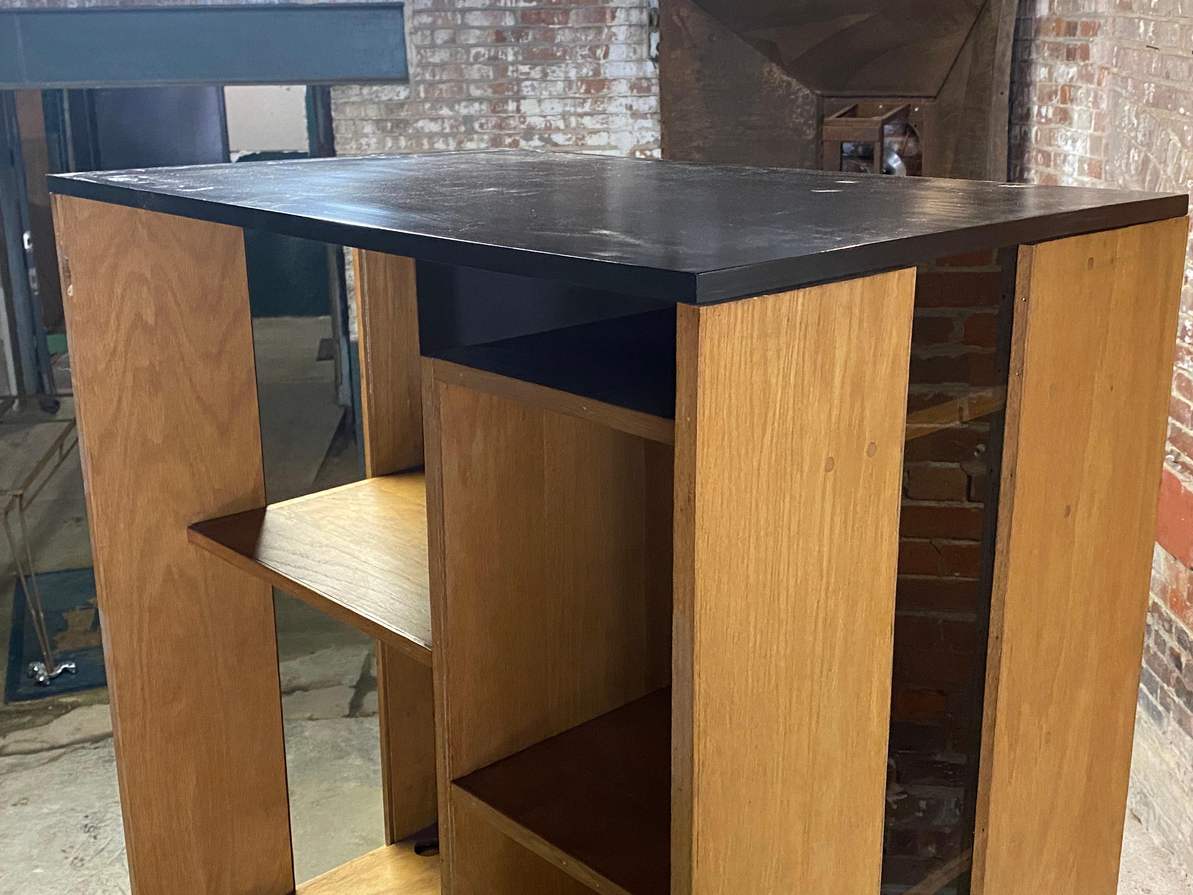 1970s Custom Built Gerrit Rietveld Style Oak and Acrylic Utility Cabinet For Sale 9