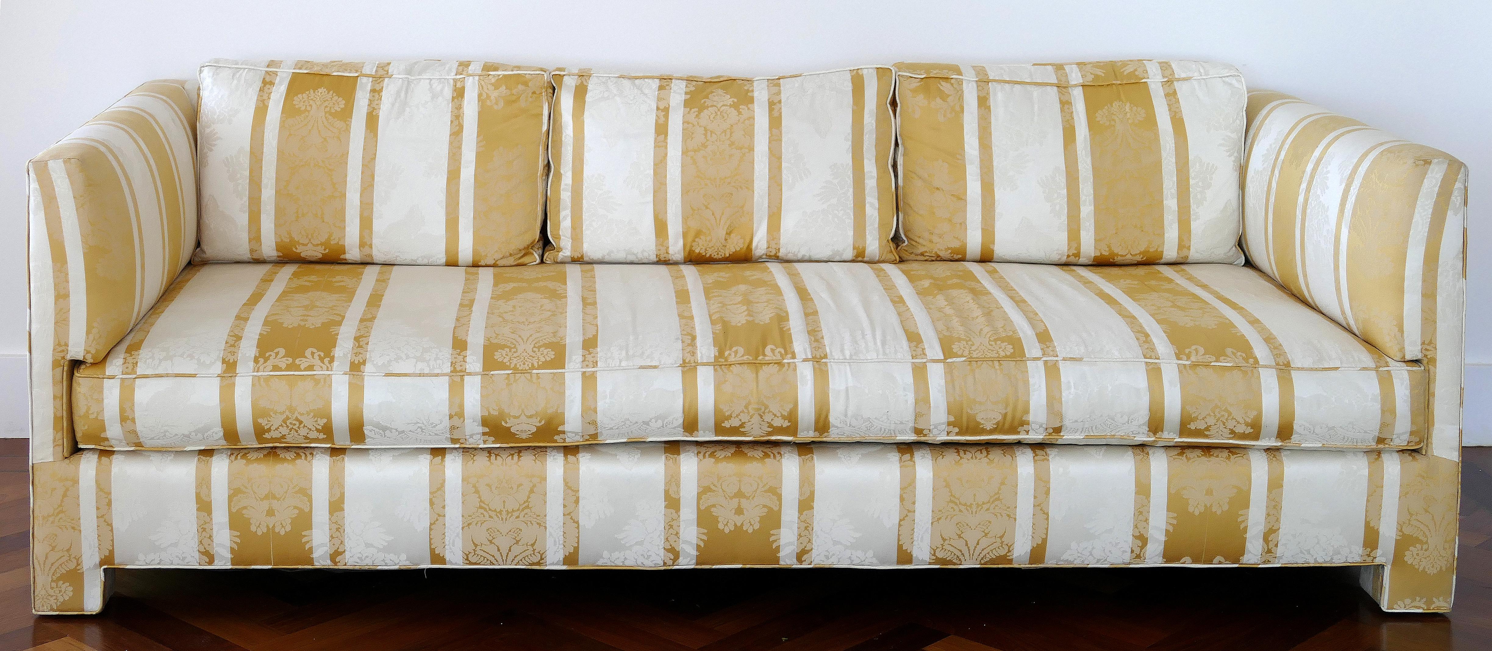 1970s Custom NY High-end Upholstery Shop D' Angelo Sofa With Loose Cushions For Sale at 1stDibs - High-End Upholstery Trends