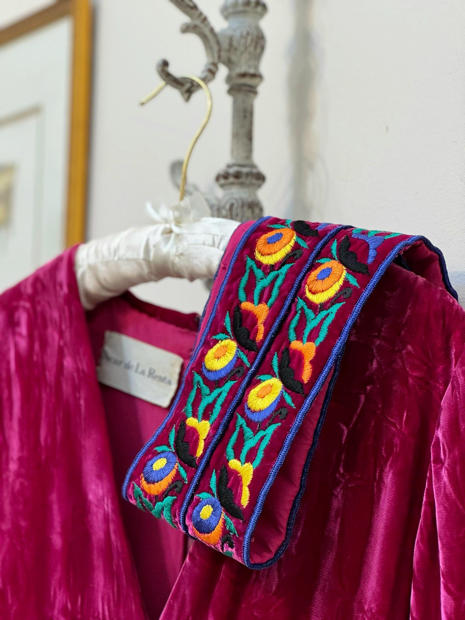 1970s Custom Oscar de la Renta Burgundy Crush Velvet Floral Embroidered Gown For Sale 4