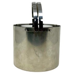 Cubitera de acero inoxidable Cylinda de los años 70, por Arne Jacobsen para Stelton