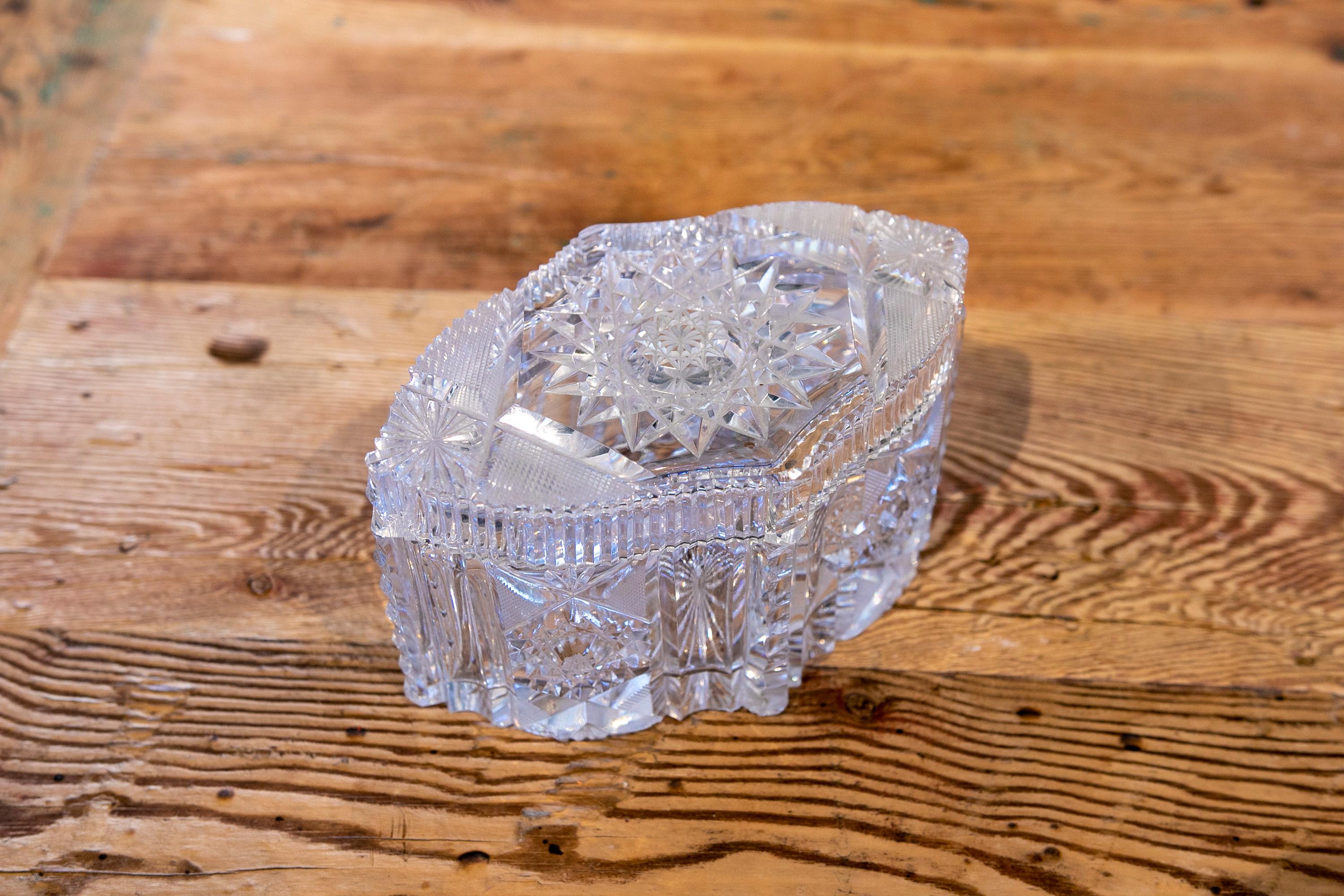 1970s Czech Republic Handcut Crystal Box For Sale 10