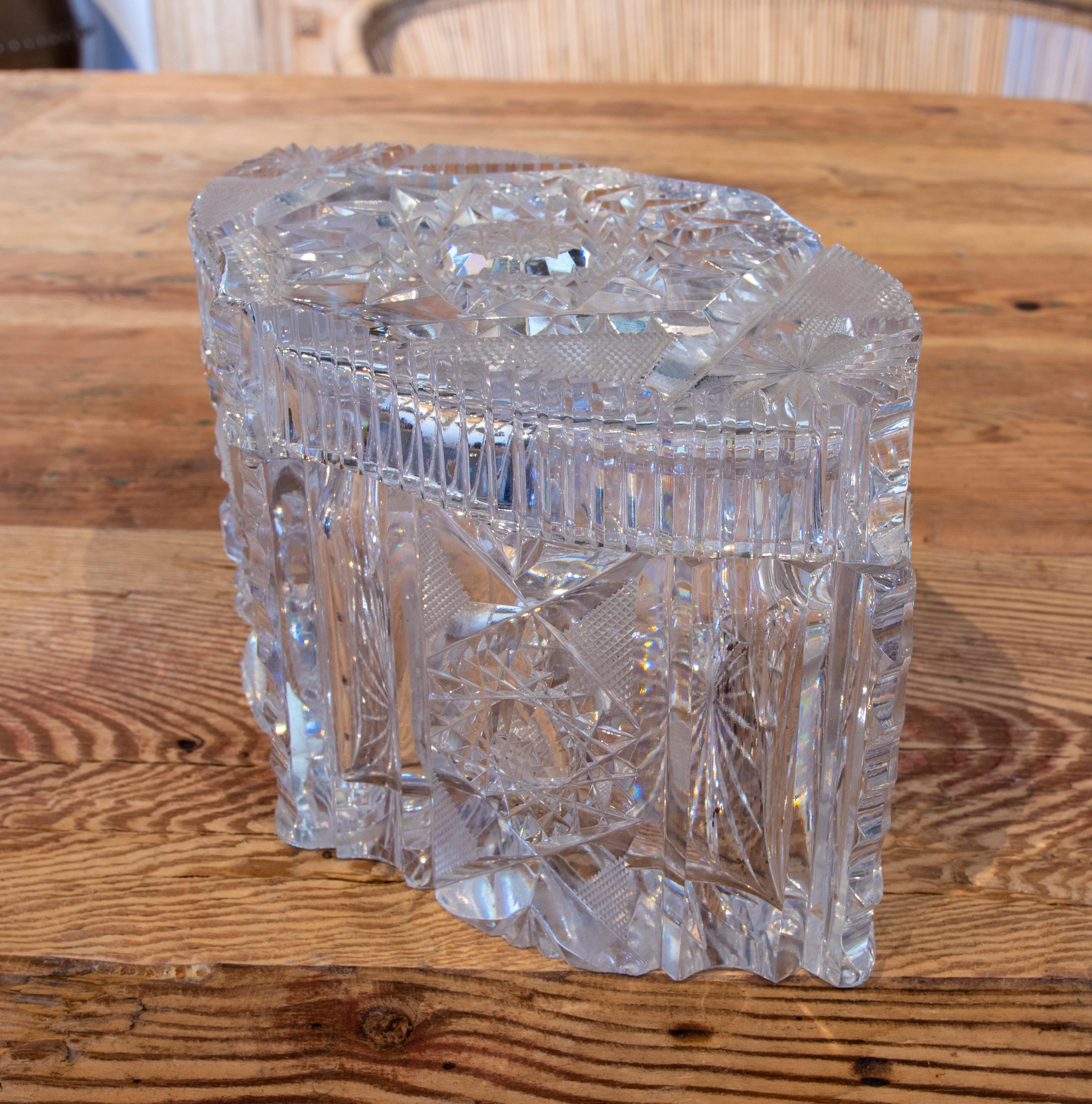 20th Century 1970s Czech Republic Handcut Crystal Box For Sale