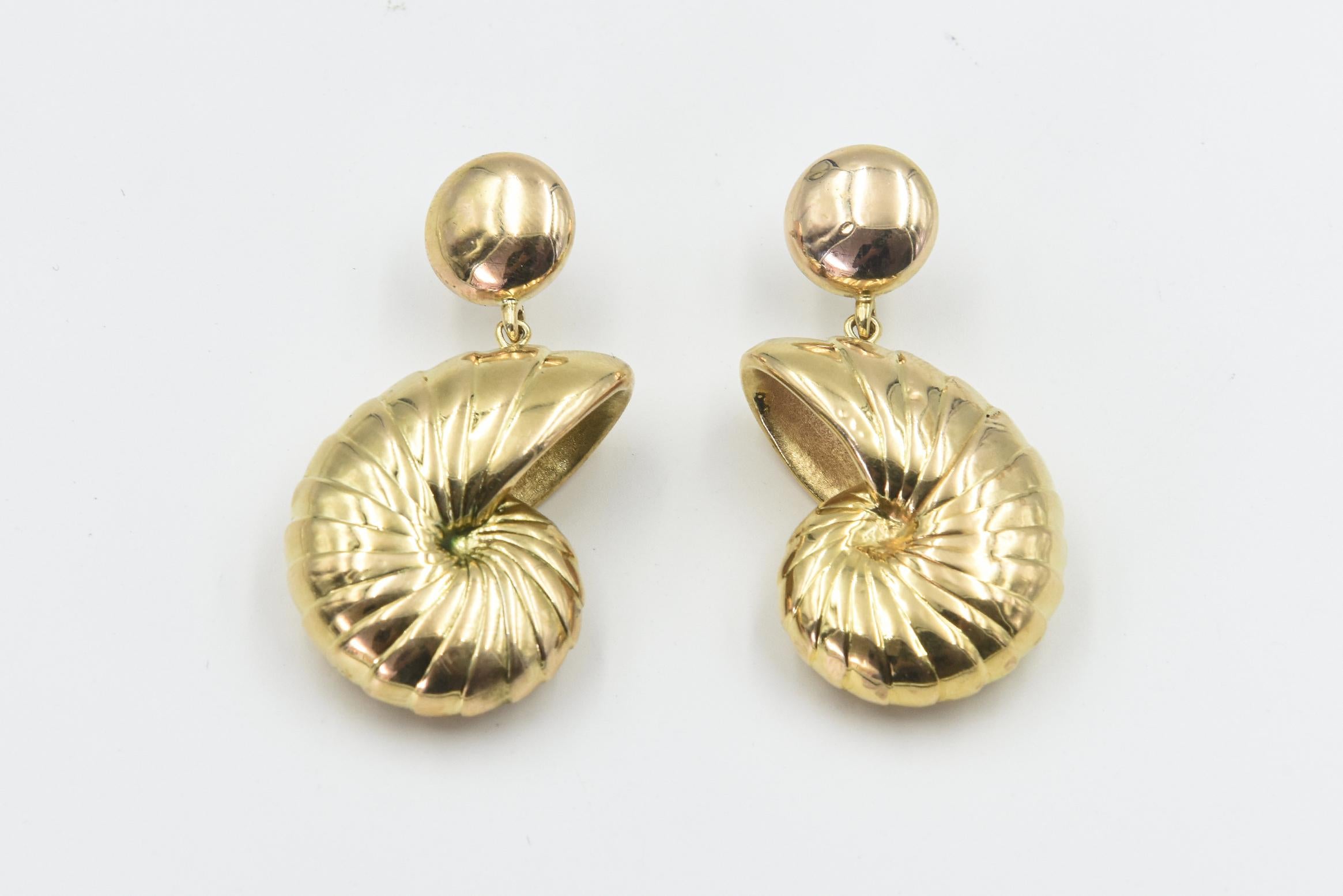 Women's or Men's 1970s Dangling Yellow Gold Nautilus Shell Earrings  For Sale