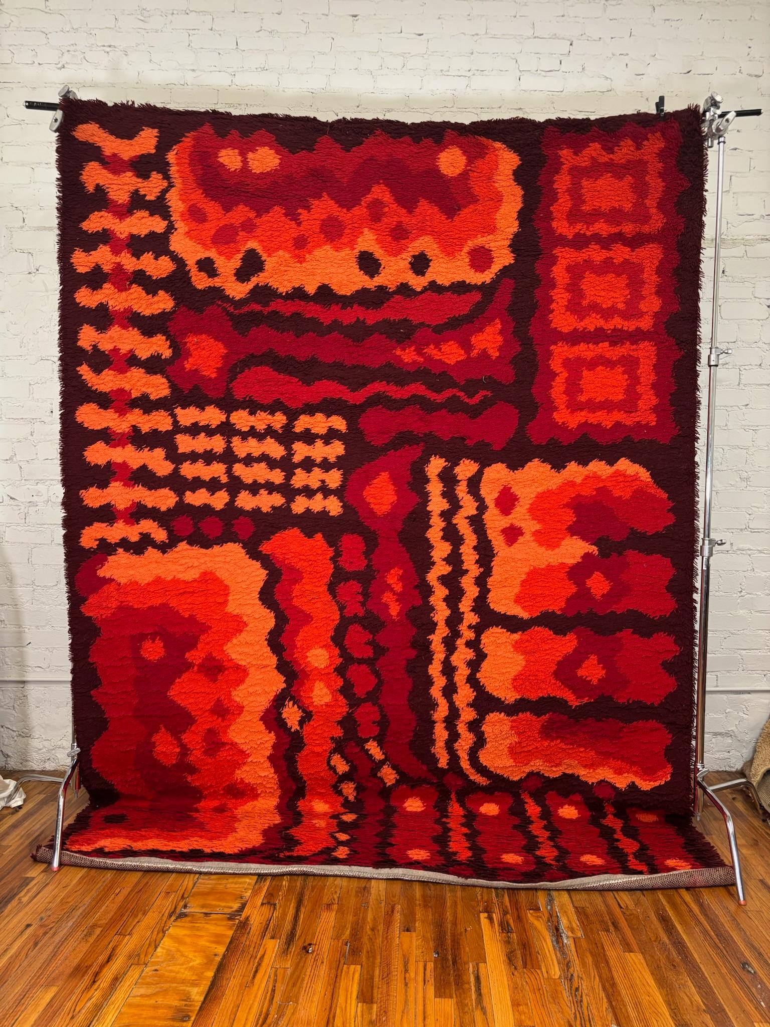 Danese Tappeto Dania Taepper astratto rosso arancione del 1970, non usato, metà secolo, in lana danese. in vendita