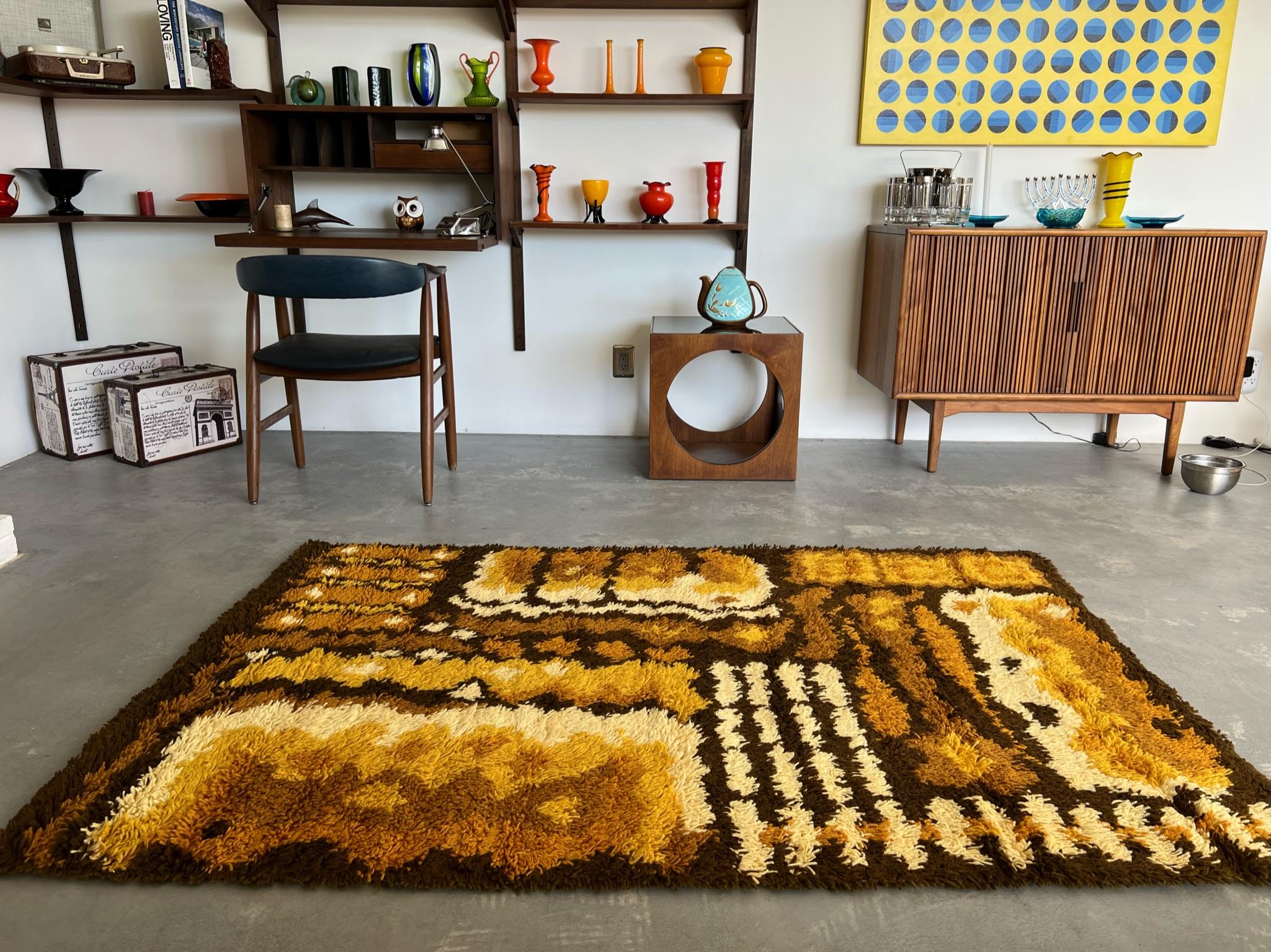 Tapis Rya danois moderne mi-siècle de l'ère spatiale DANIA TAEPPER, années 1970 en vente 5