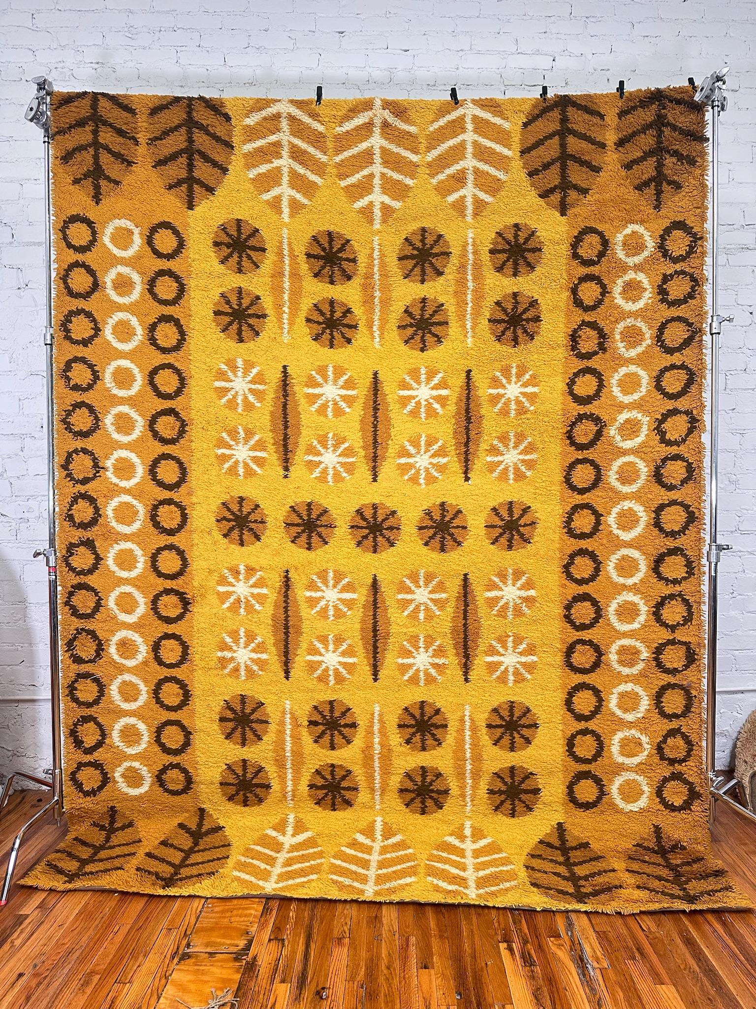 1970's DANIA TAEPPER Gelb Braun Kreis UNGEBRAUCHT Mid Century Danish Wool Rya Rug im Zustand „Hervorragend“ im Angebot in Los Angeles, CA