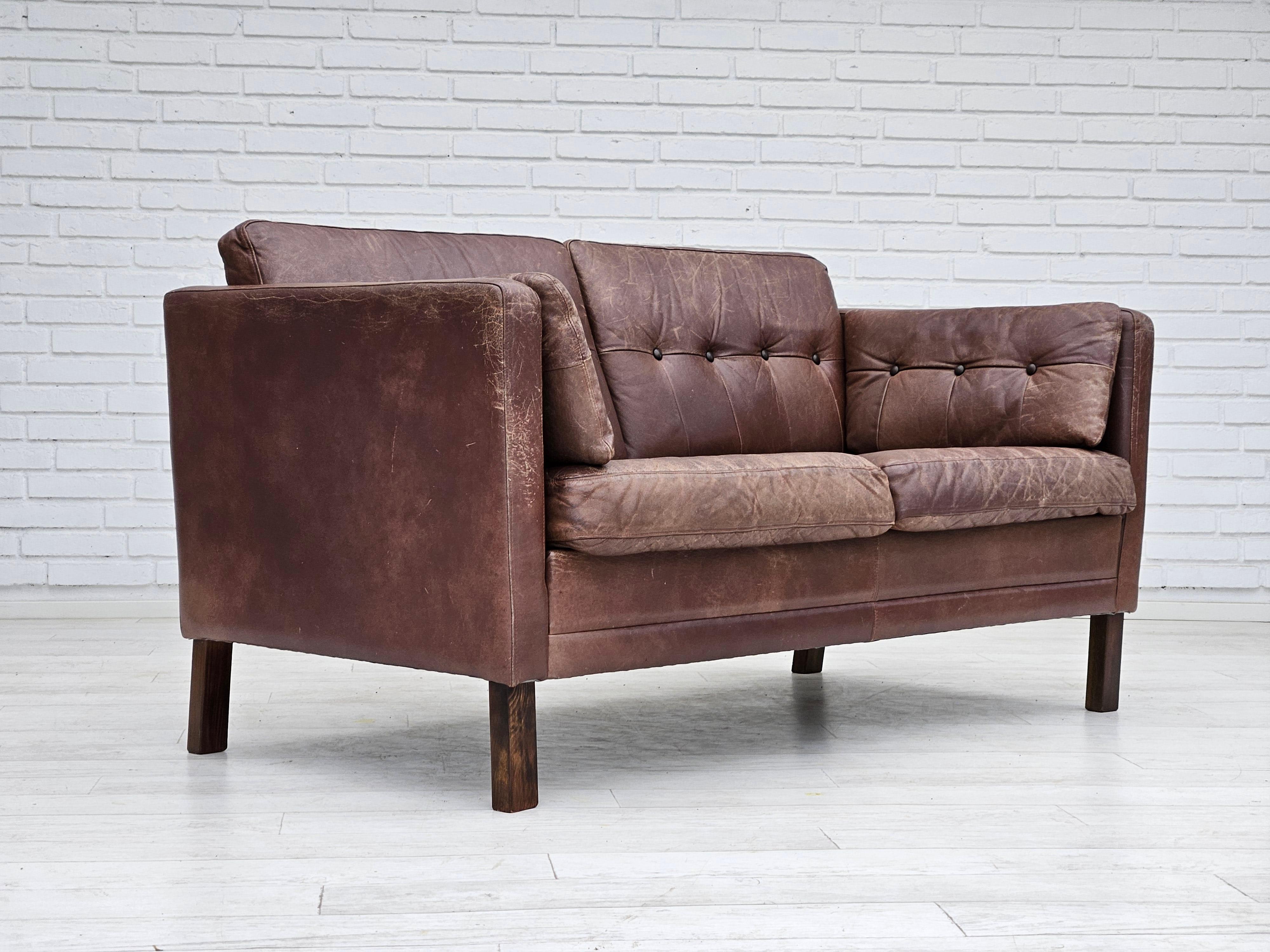 Scandinavian Modern 1970s, Danish 2-seater classic sofa, original brown leather. For Sale