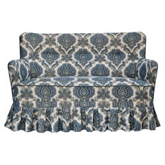 1970er, Dänisches 2-Sitzer-Sofa, blau/weißer Möbelstoff, Buchenholz.