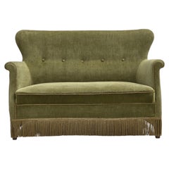 1970er, Dänisches 2-Sitzer-Sofa, hellgrüner Möbelvelours.