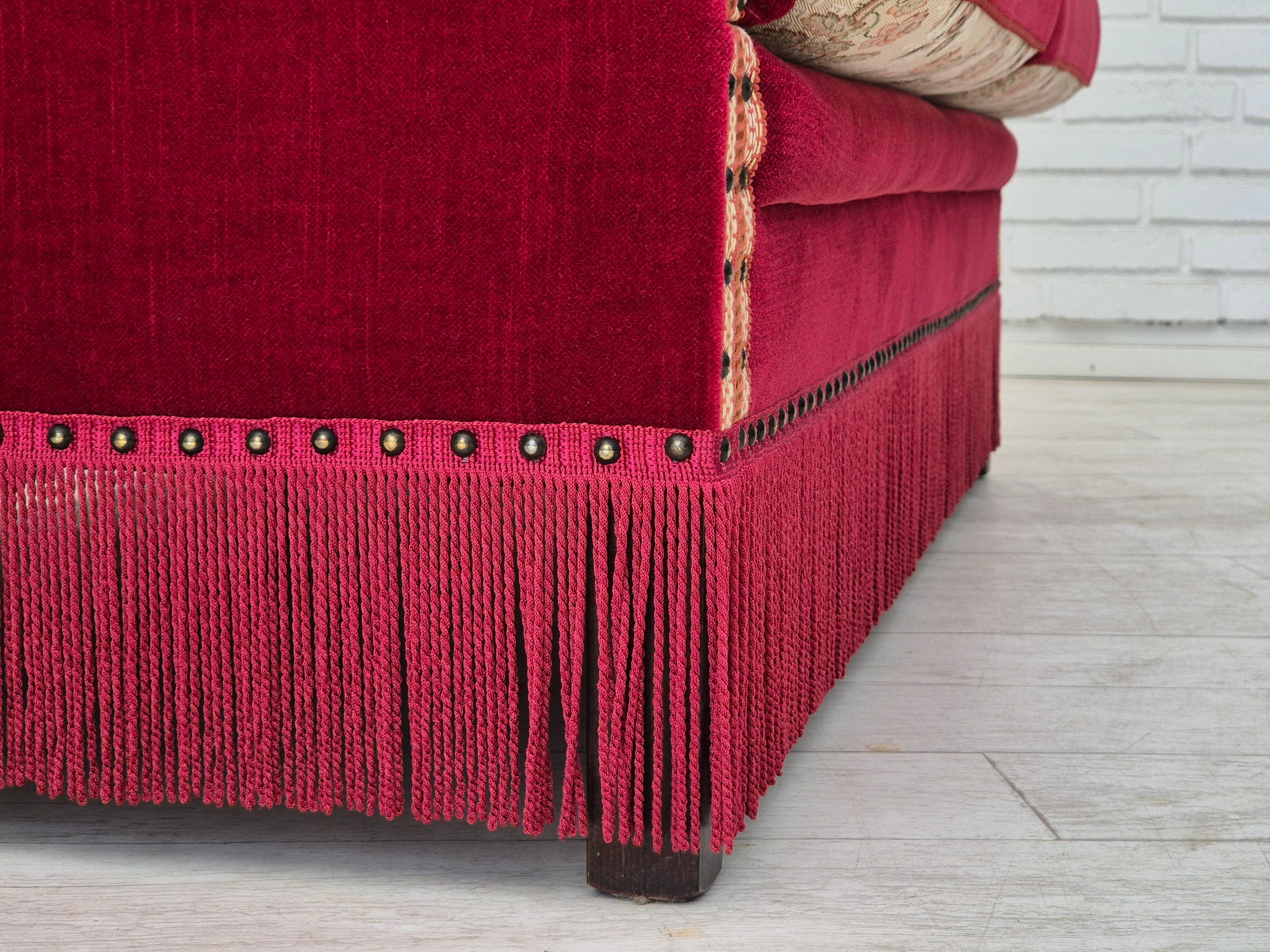 1970er, Dänisches 2-Sitzer-Sofa, Originalzustand, Möbel Velours, Eschenholz. im Angebot 10