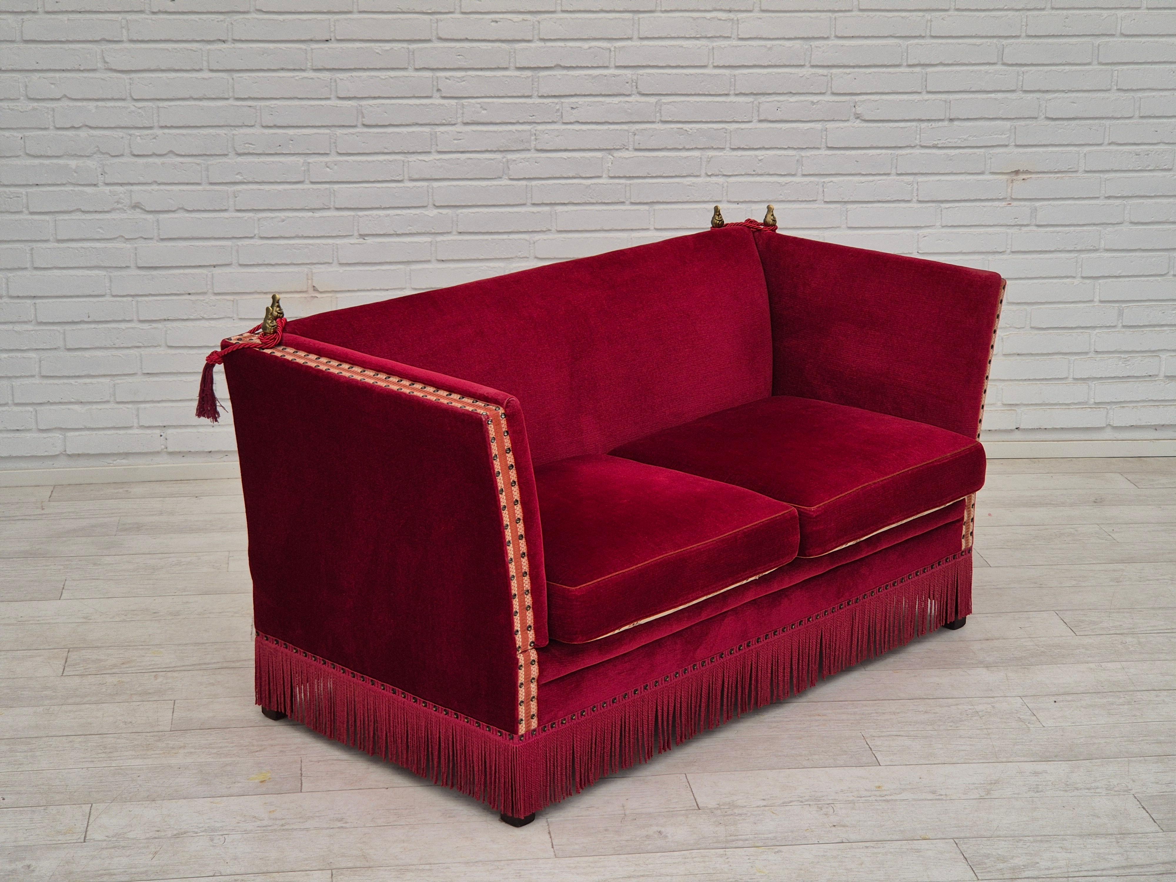 1970er, Dänisches 2-Sitzer-Sofa, Originalzustand, Möbel Velours, Eschenholz. im Angebot 11