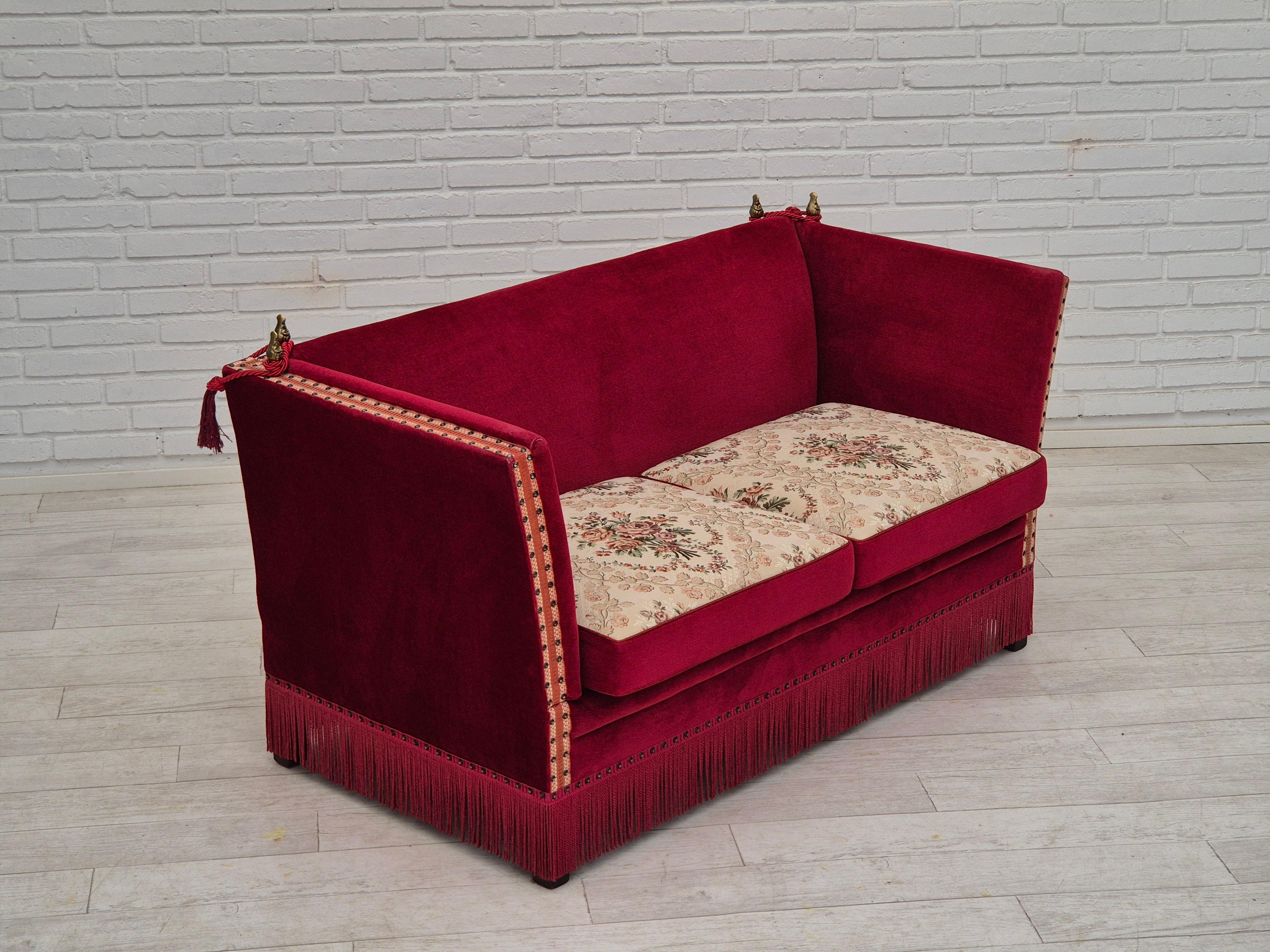 1970er, Dänisches 2-Sitzer-Sofa, Originalzustand, Möbel Velours, Eschenholz. im Angebot 12