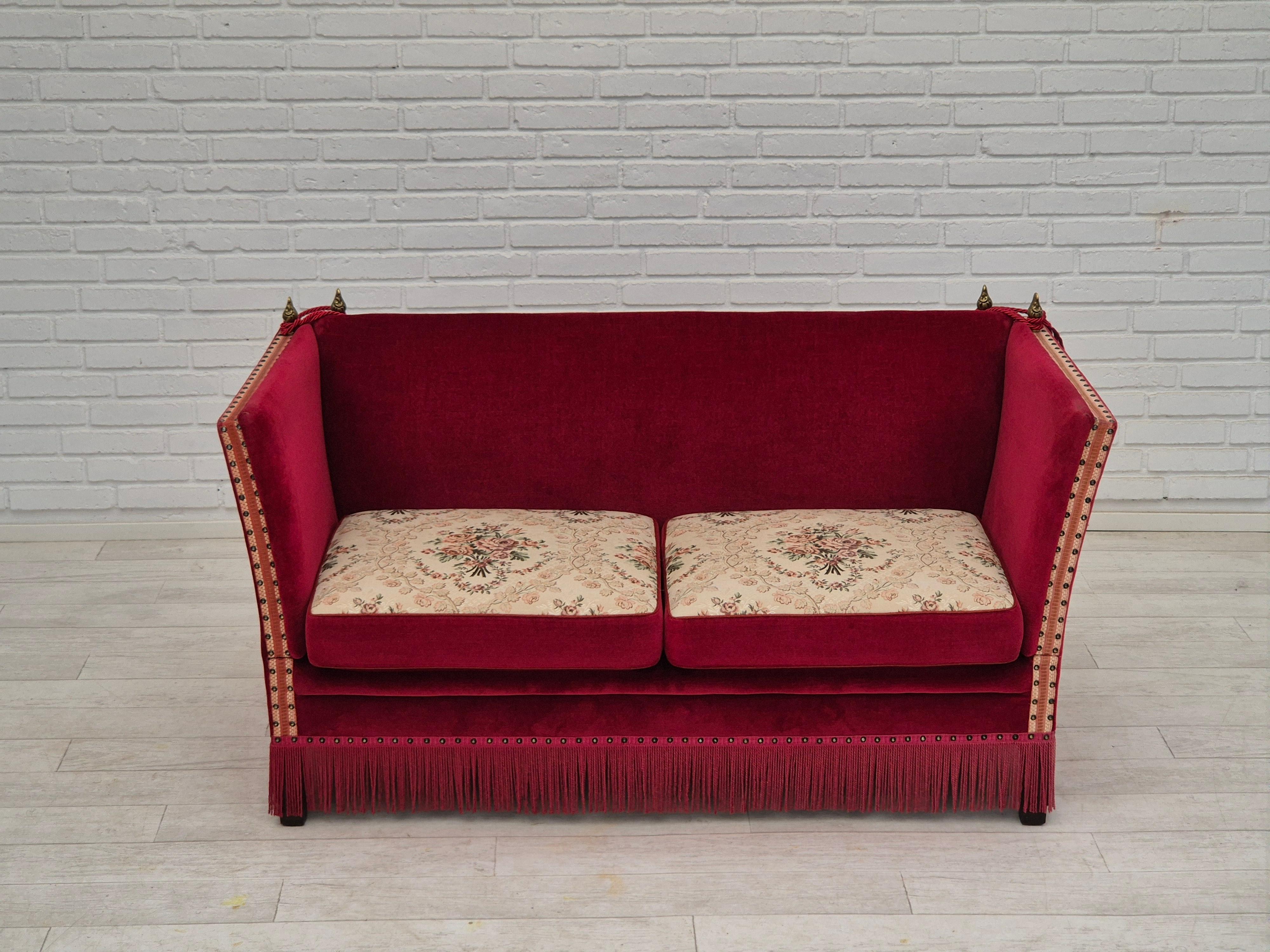 1960er Jahre, dänisches 2-Sitzer-Sofa mit hängendem Arm, 