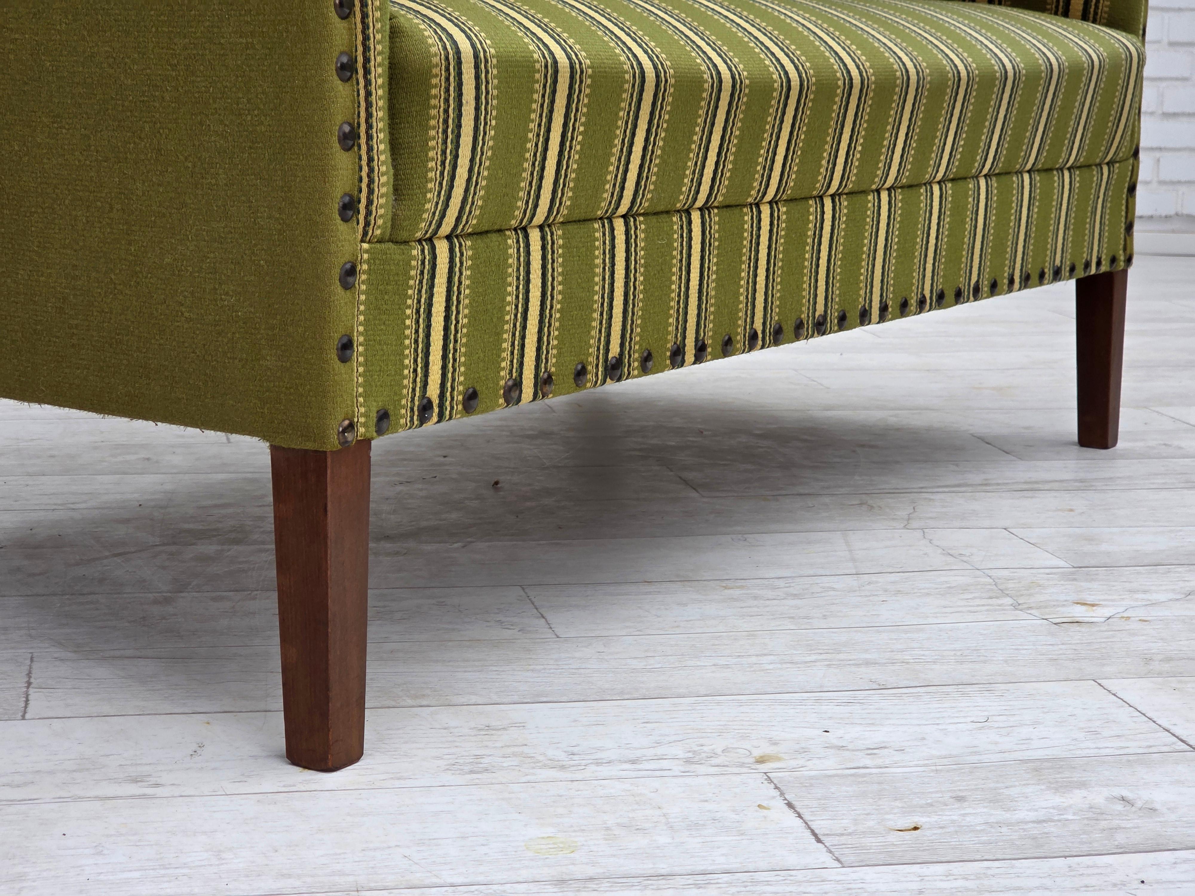 1970s, Danish 2-seater sofa, original green furniture wool, beech wood. For Sale 7