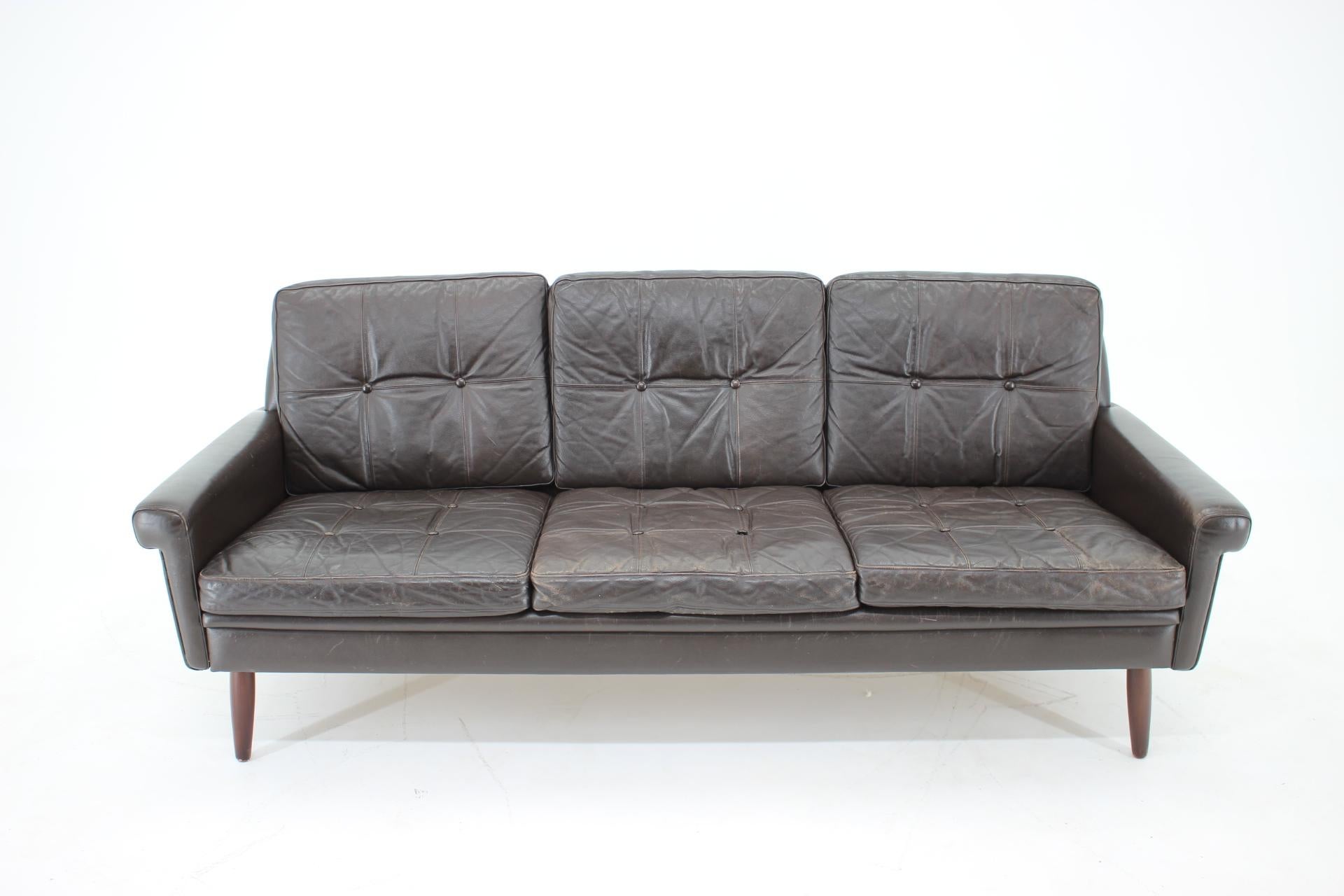 Mid-Century Modern 1970s Sven Skipper Danish 3-Seat Sofa in Dark Brown Leather For Sale