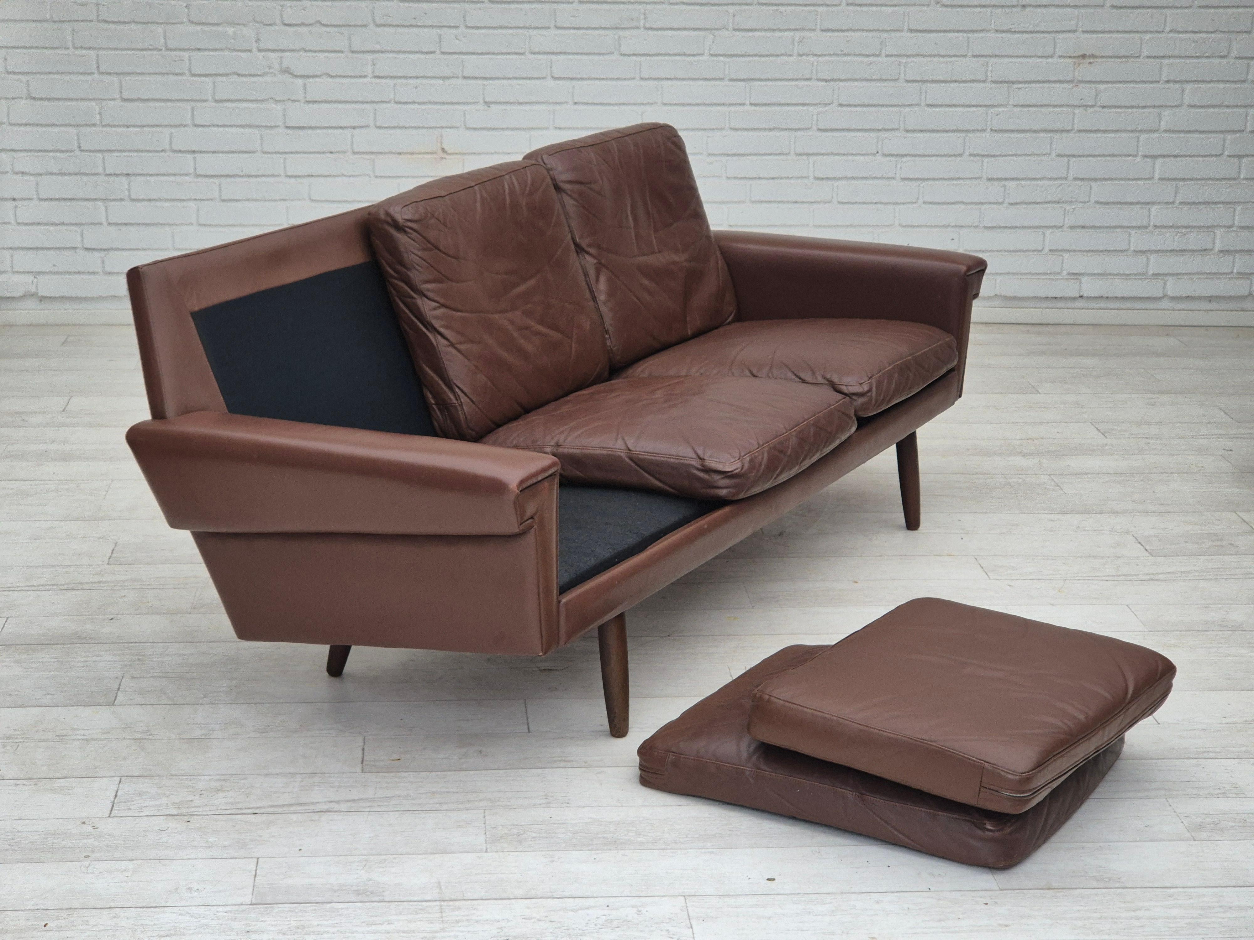 Años 70, sofá danés de 3 plazas, cuero marrón original. en venta 8