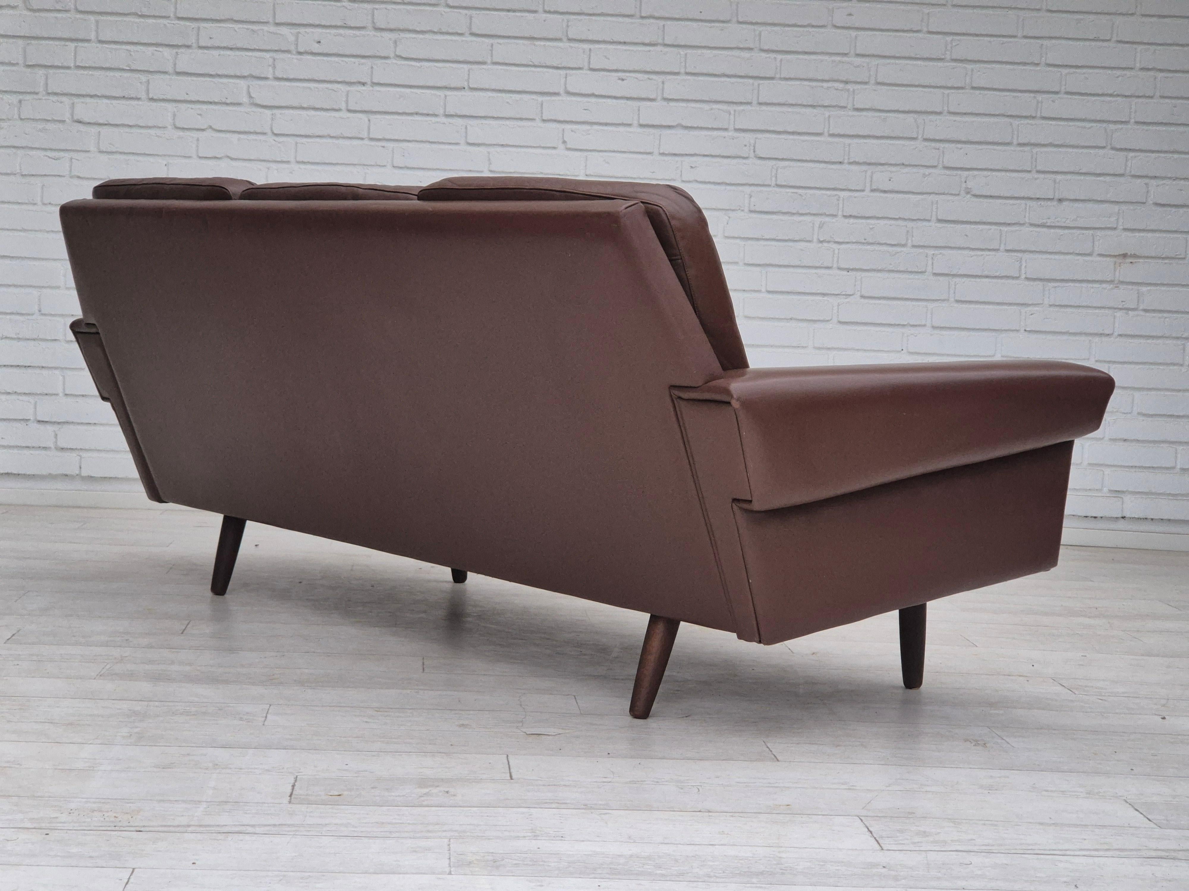 Años 70, sofá danés de 3 plazas, cuero marrón original. Danés en venta