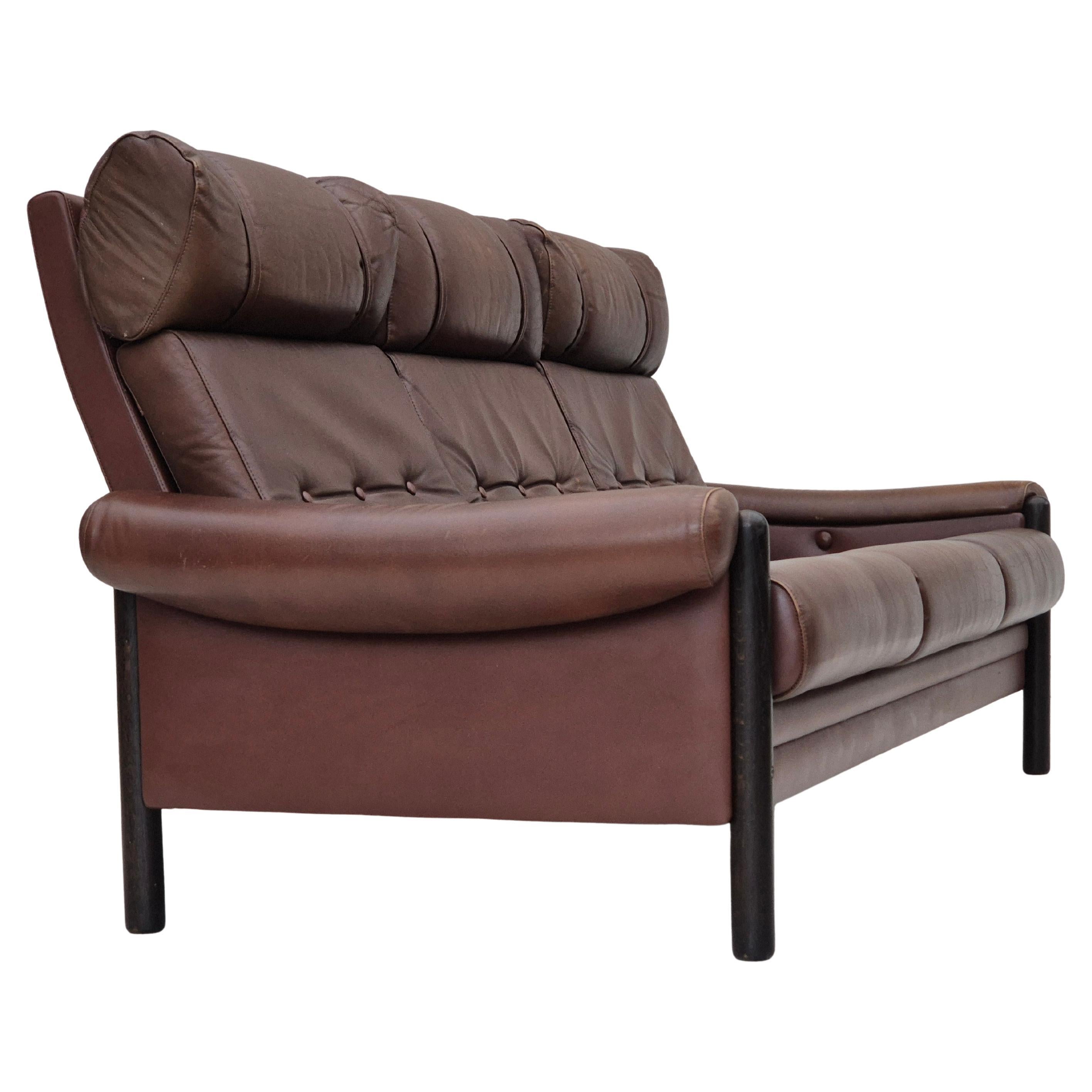 Años 70, sofá danés de 3 plazas, estado original, muebles de cuero, madera de roble.