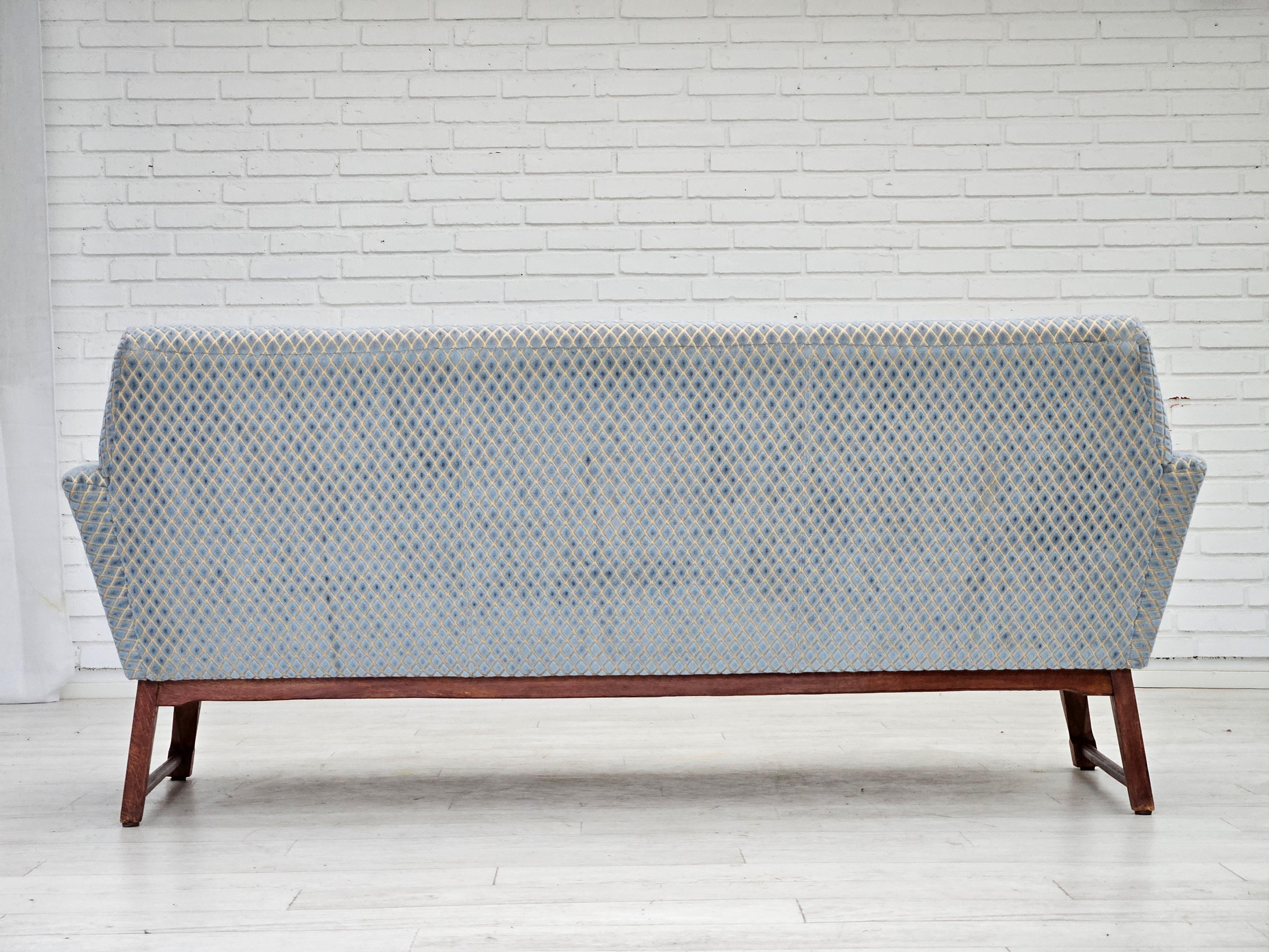 Scandinavian Modern 1970s, Danish 3 seater sofa, original good condition, velour, oak wood. For Sale