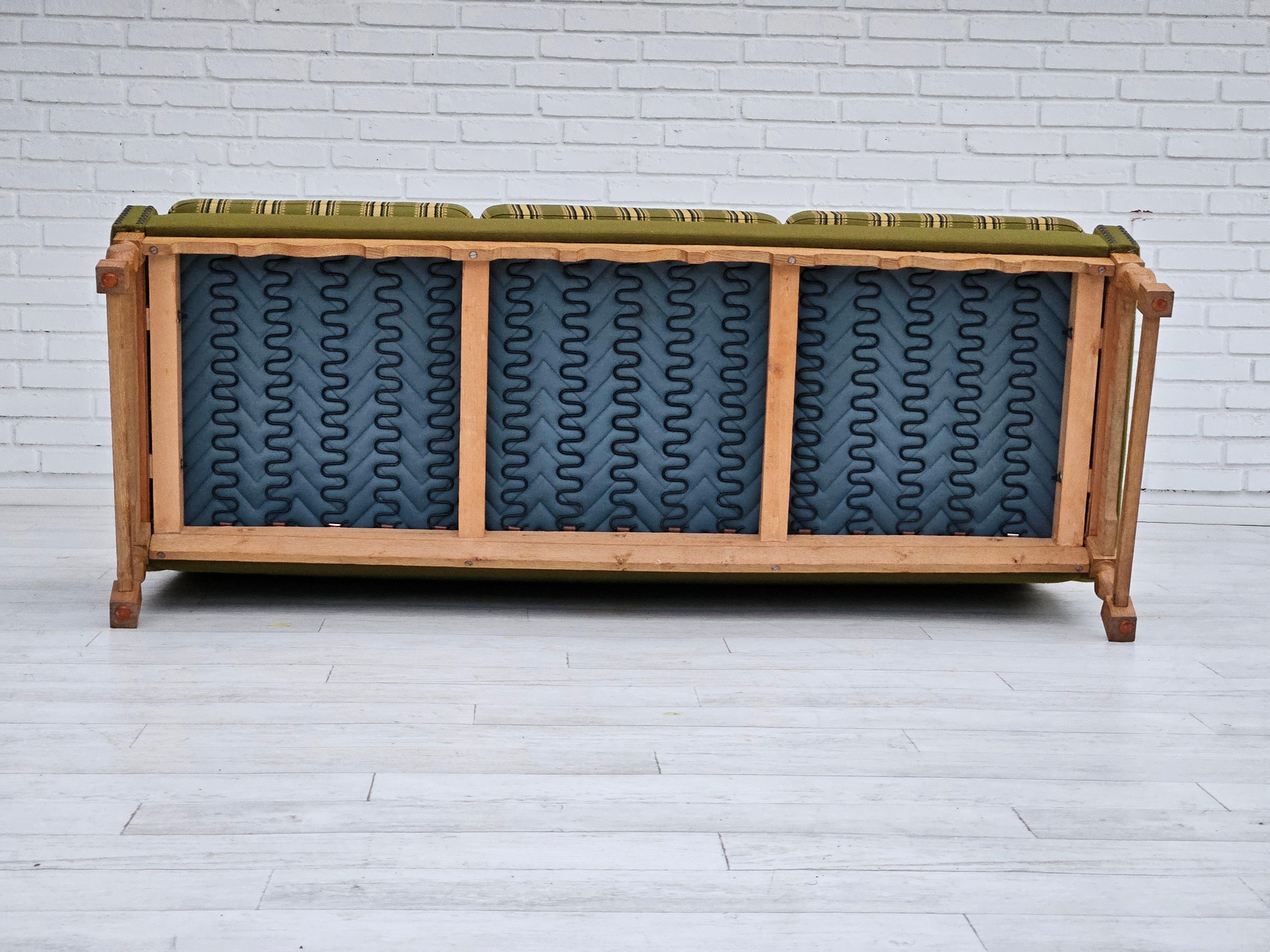 1970s, Danish 3 seater sofa, original very good condition, wool, oak. For Sale 6