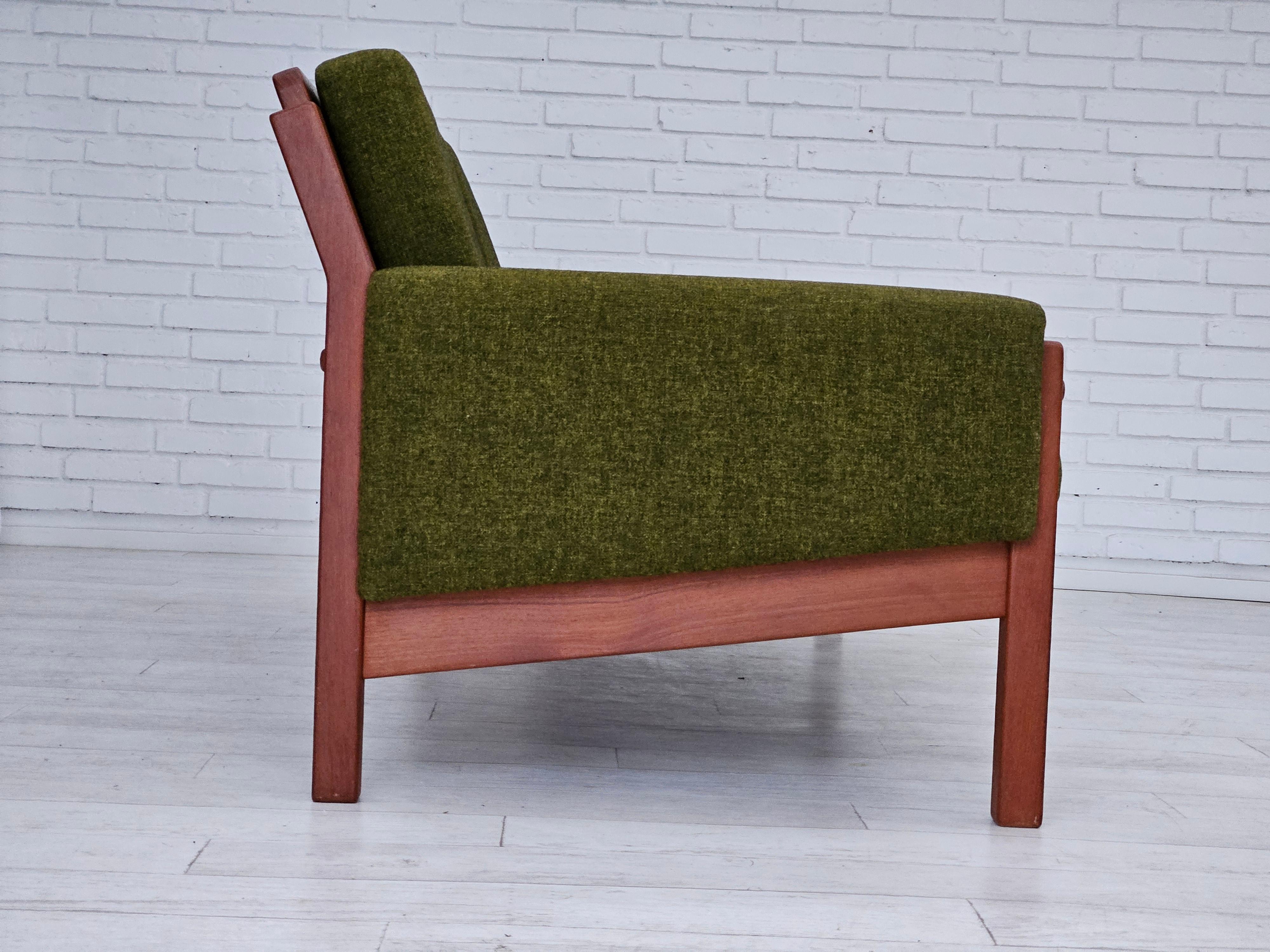 Mid-20th Century 1970s, Danish 3 seater sofa, original very good condition, wool, teak wood.