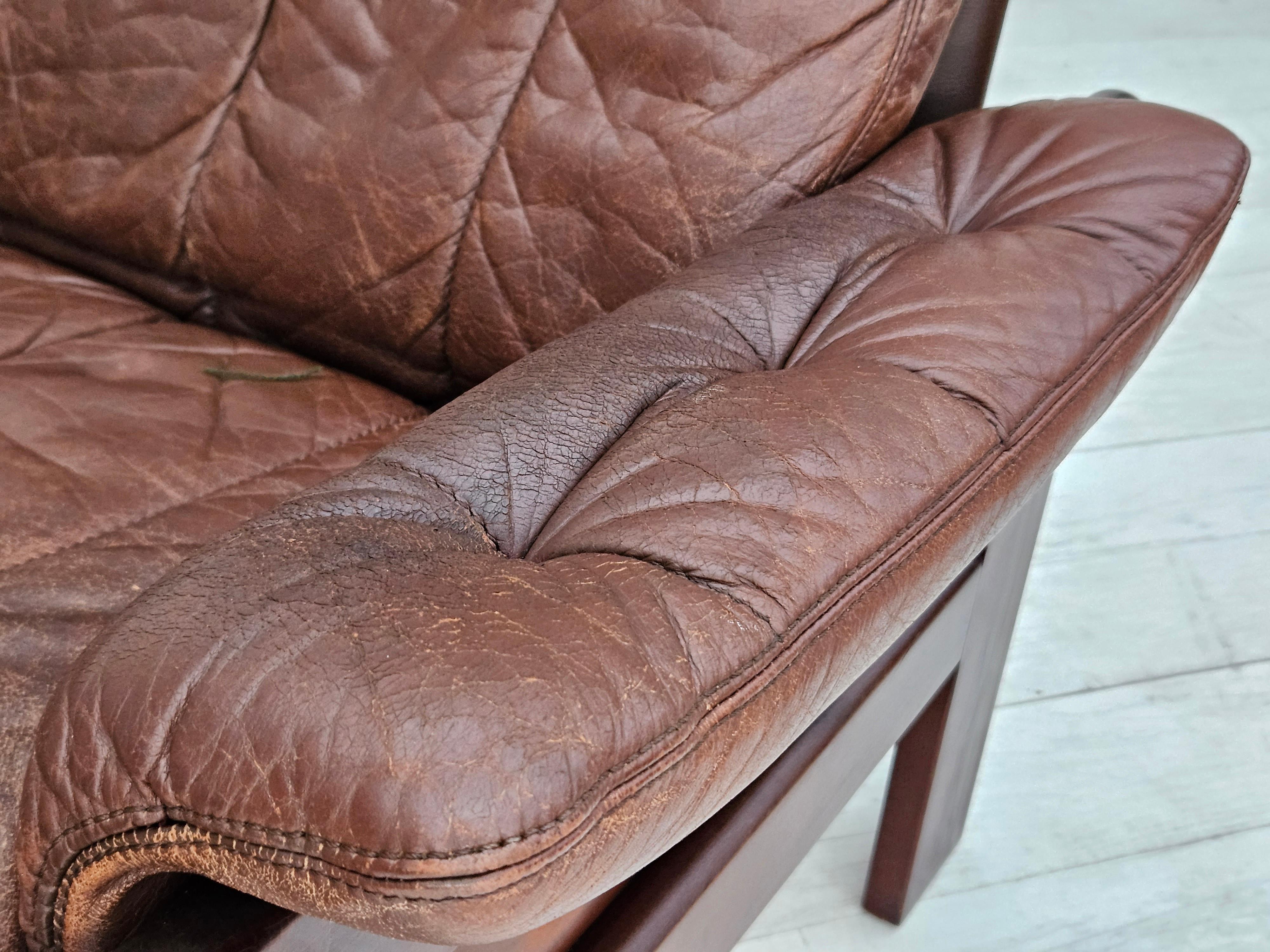 1970s, Danish adjustable lounge chair with footstool, brown leather, by Skippers For Sale 9