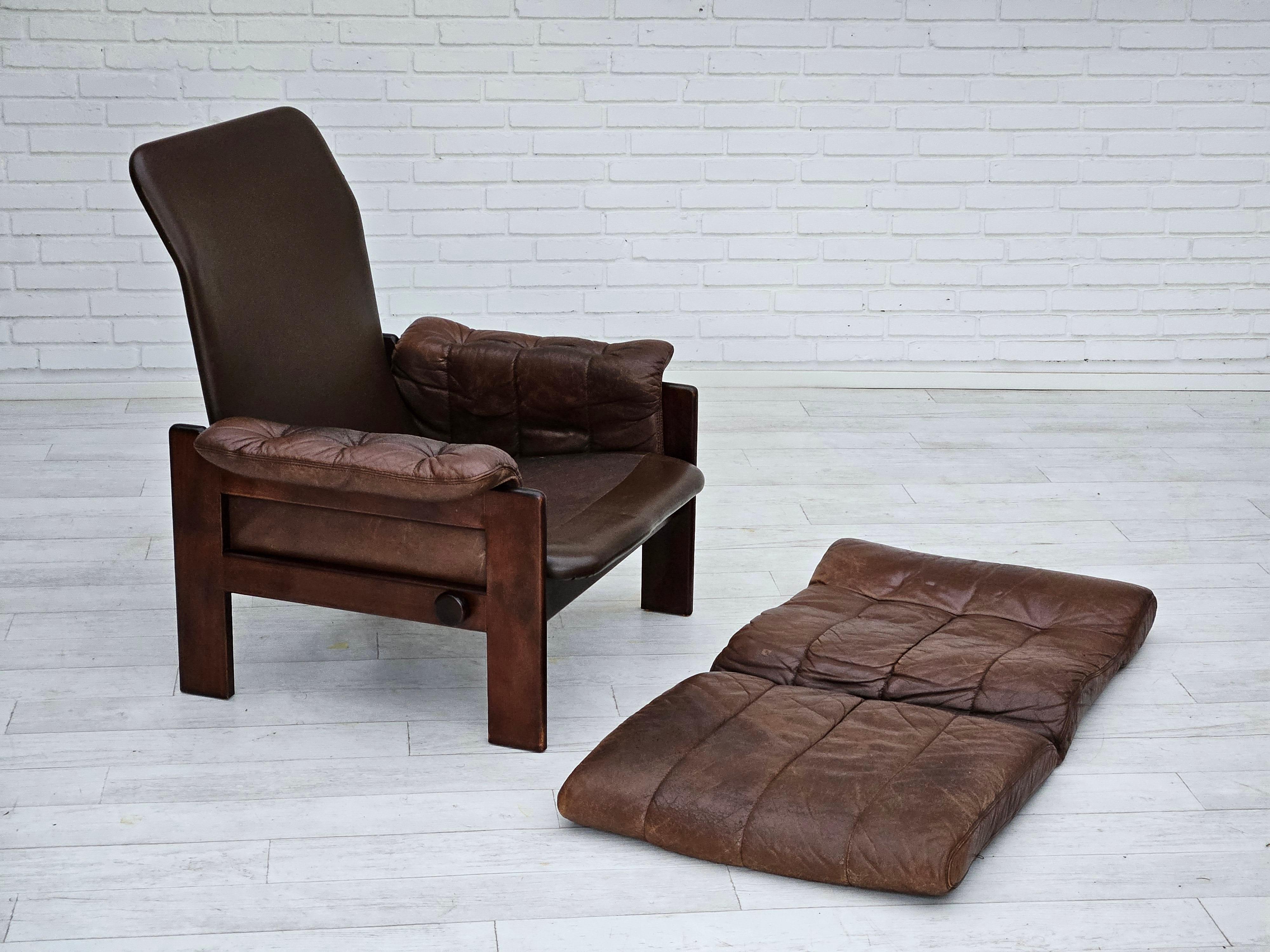 1970s, Danish adjustable lounge chair with footstool, brown leather, by Skippers 14