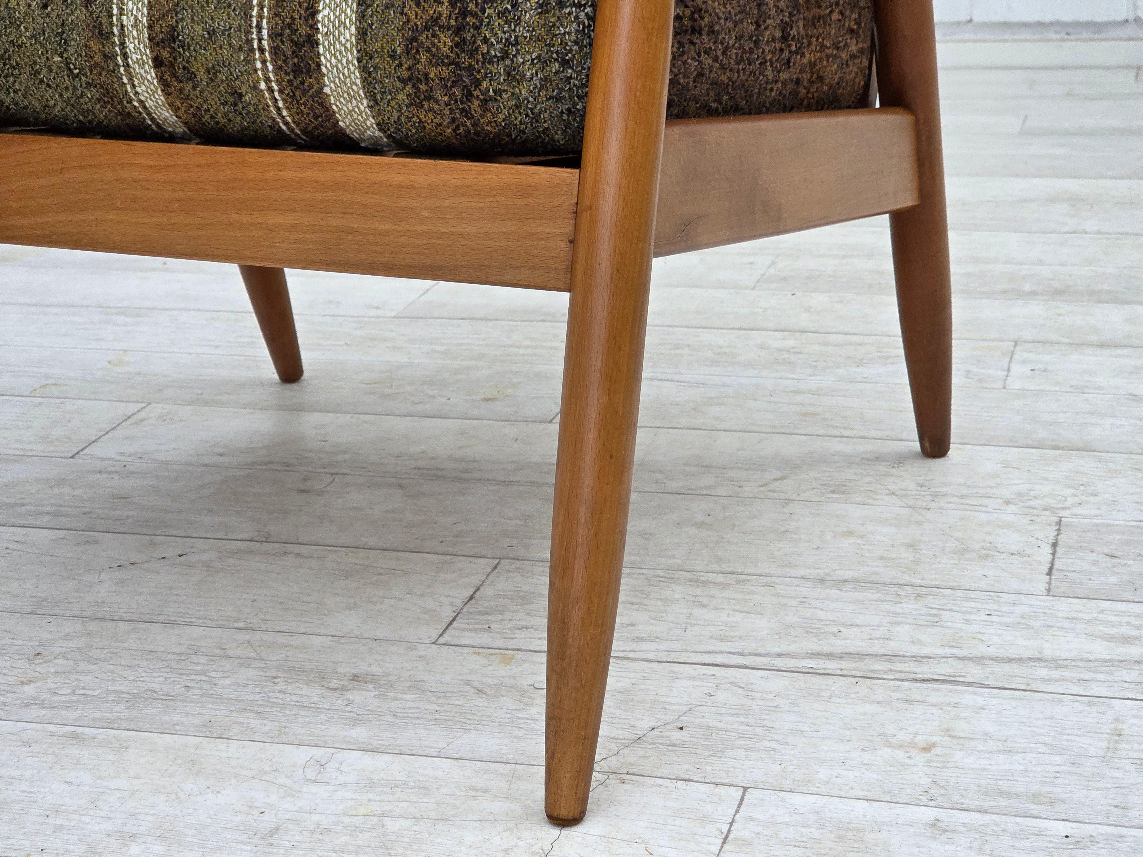 1970er Jahre, Dänischer Sessel, Buchenholz, Möbelwollstoff. im Angebot 14