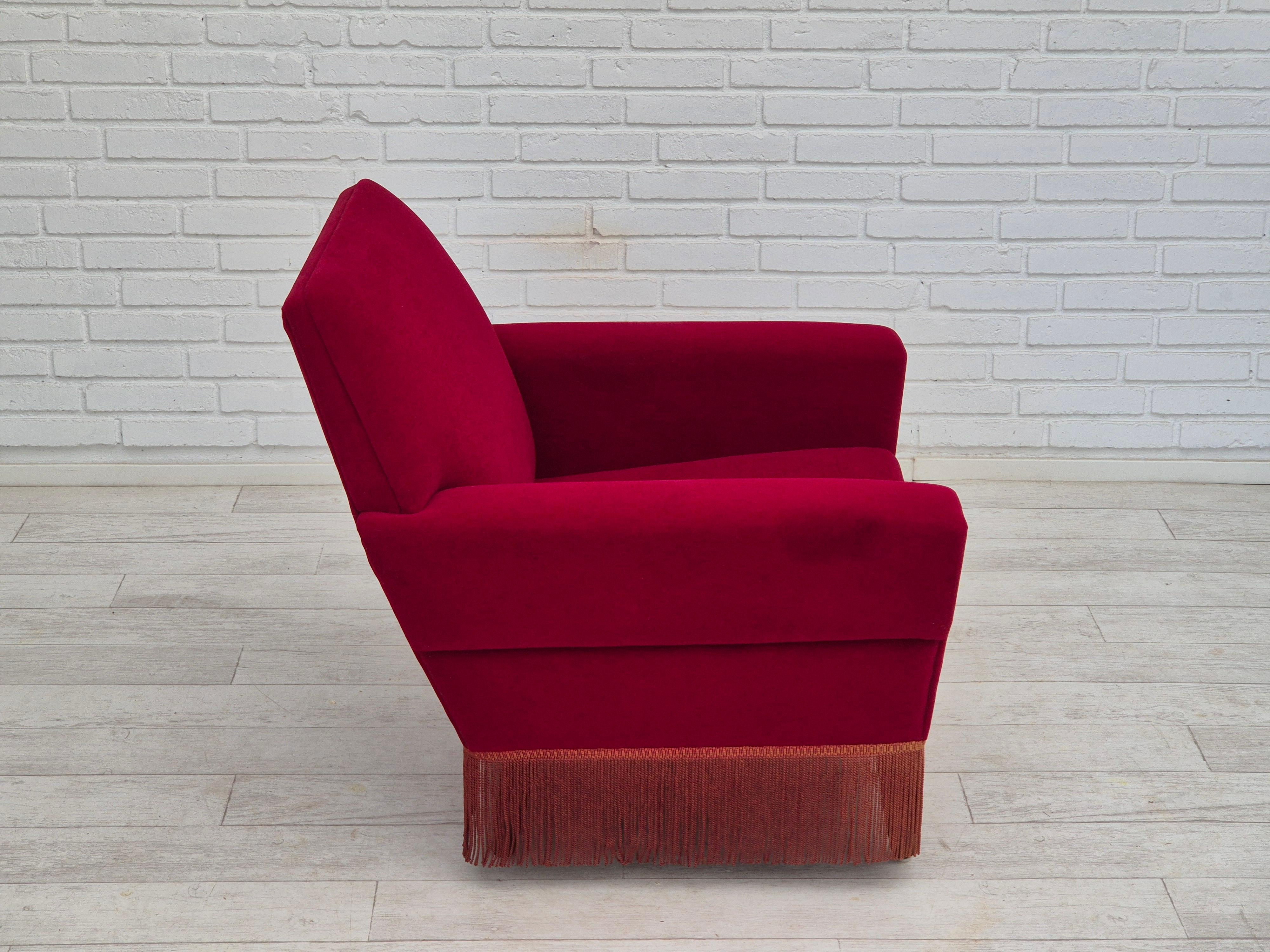 1970s, Danish armchair by Ryesberg Møbler, original condition, velour fabric. In Good Condition For Sale In Tarm, 82