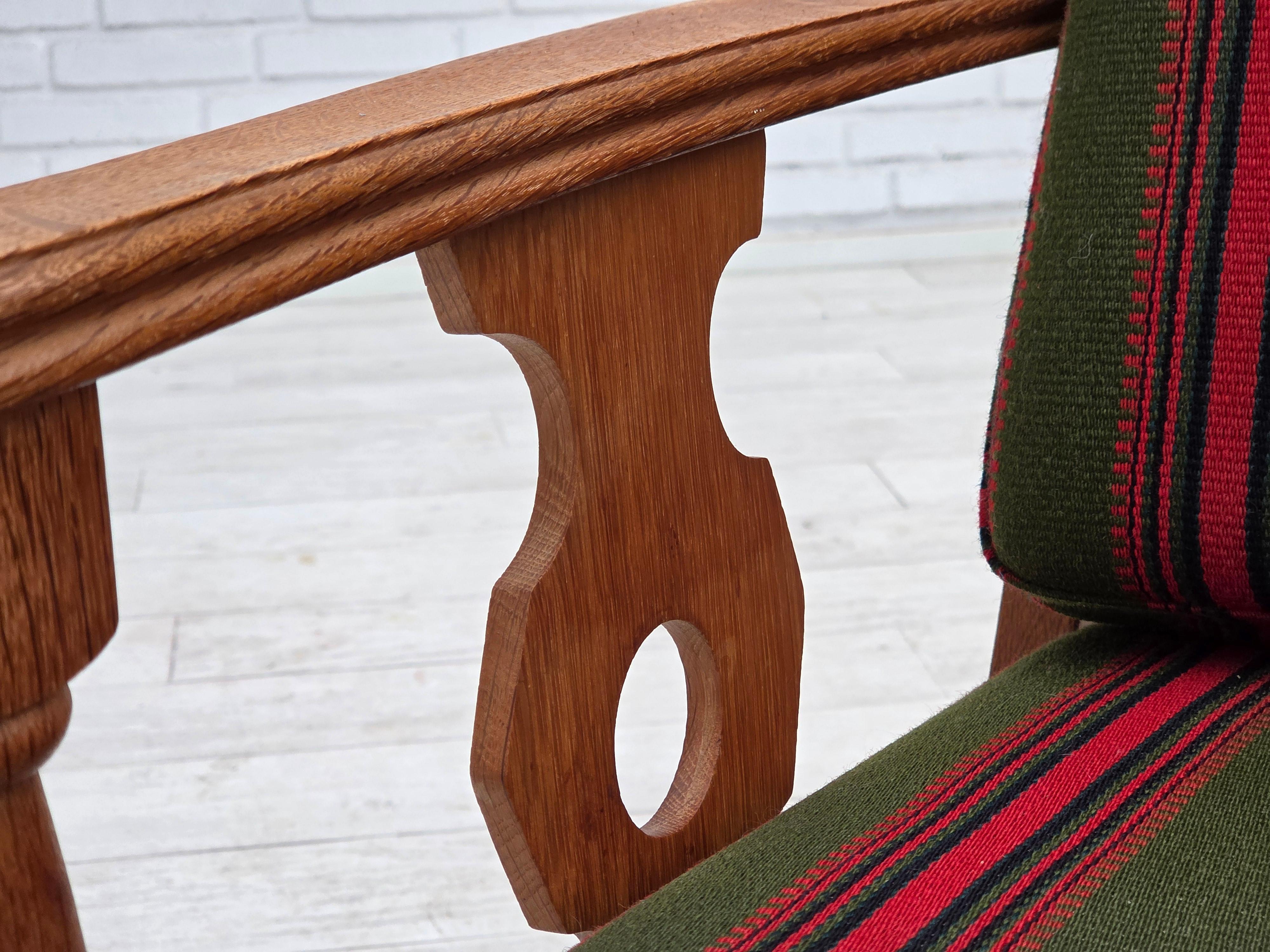 Años 70, sillón danés, muebles de lana verde, madera maciza de roble. en venta 6