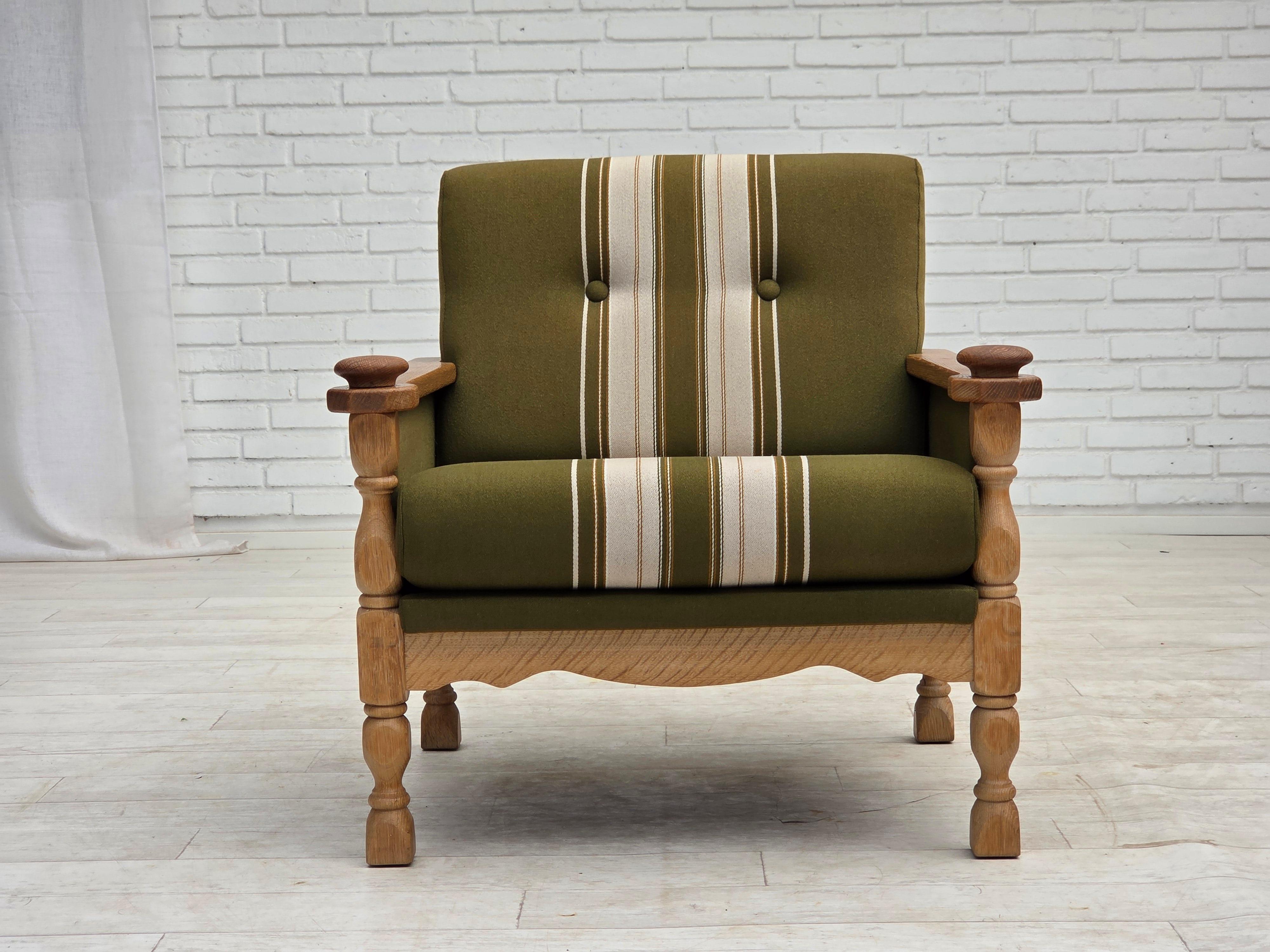 Danese Anni '70, poltrona danese, condizioni originali, mobili in lana, legno massiccio di Oak.