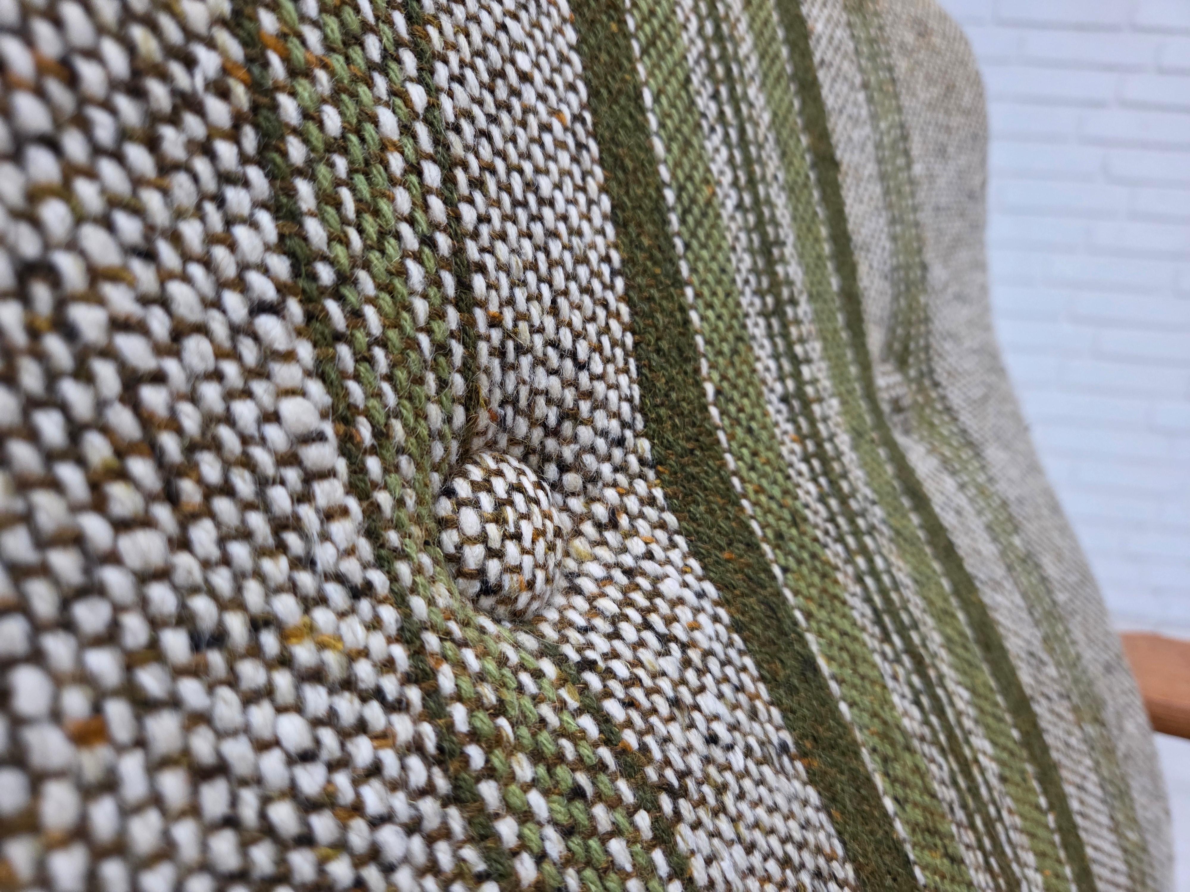 Años 70, sillón danés, mueble original tejido de lana, madera maciza de roble. en venta 3