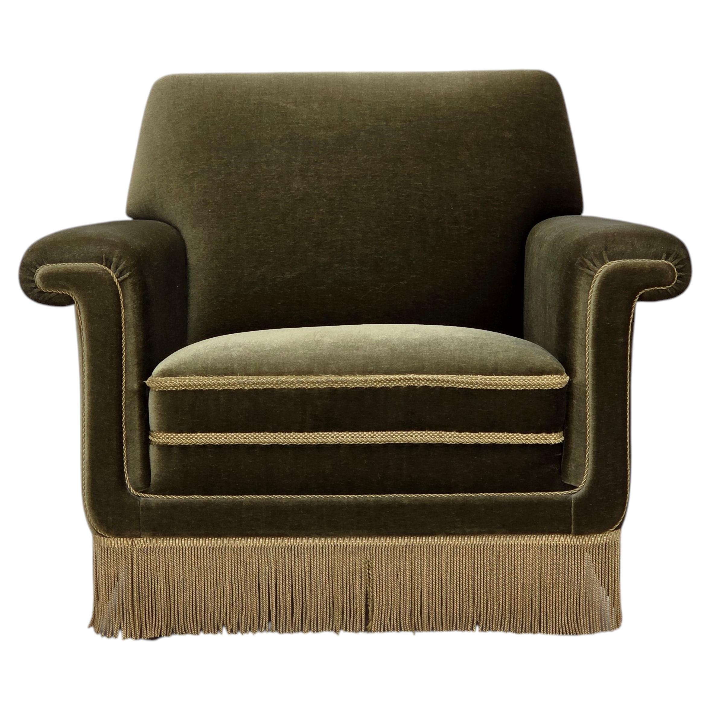 Fauteuil danois des années 1970, velours d'ameublement vert d'origine.