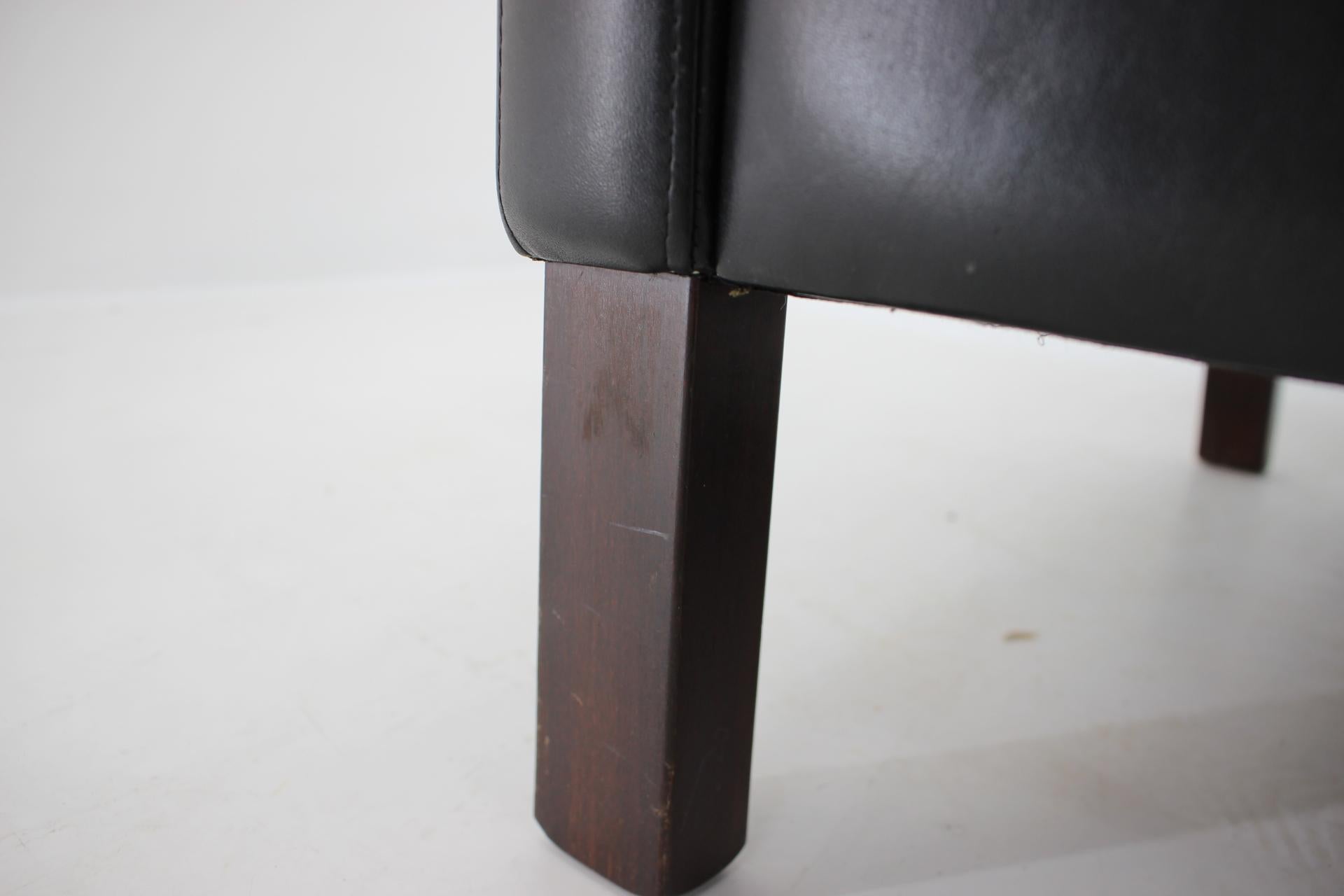Dänisches 3-Sitzer-Sofa aus schwarzem Leder, 1970er Jahre  im Angebot 9