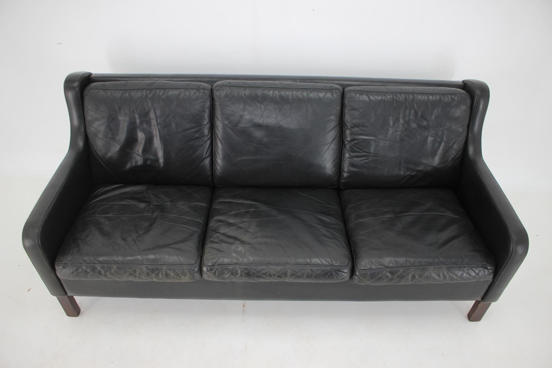 Mid-Century Modern 1970s Danish Black Leather 3-Seater Sofa For Sale