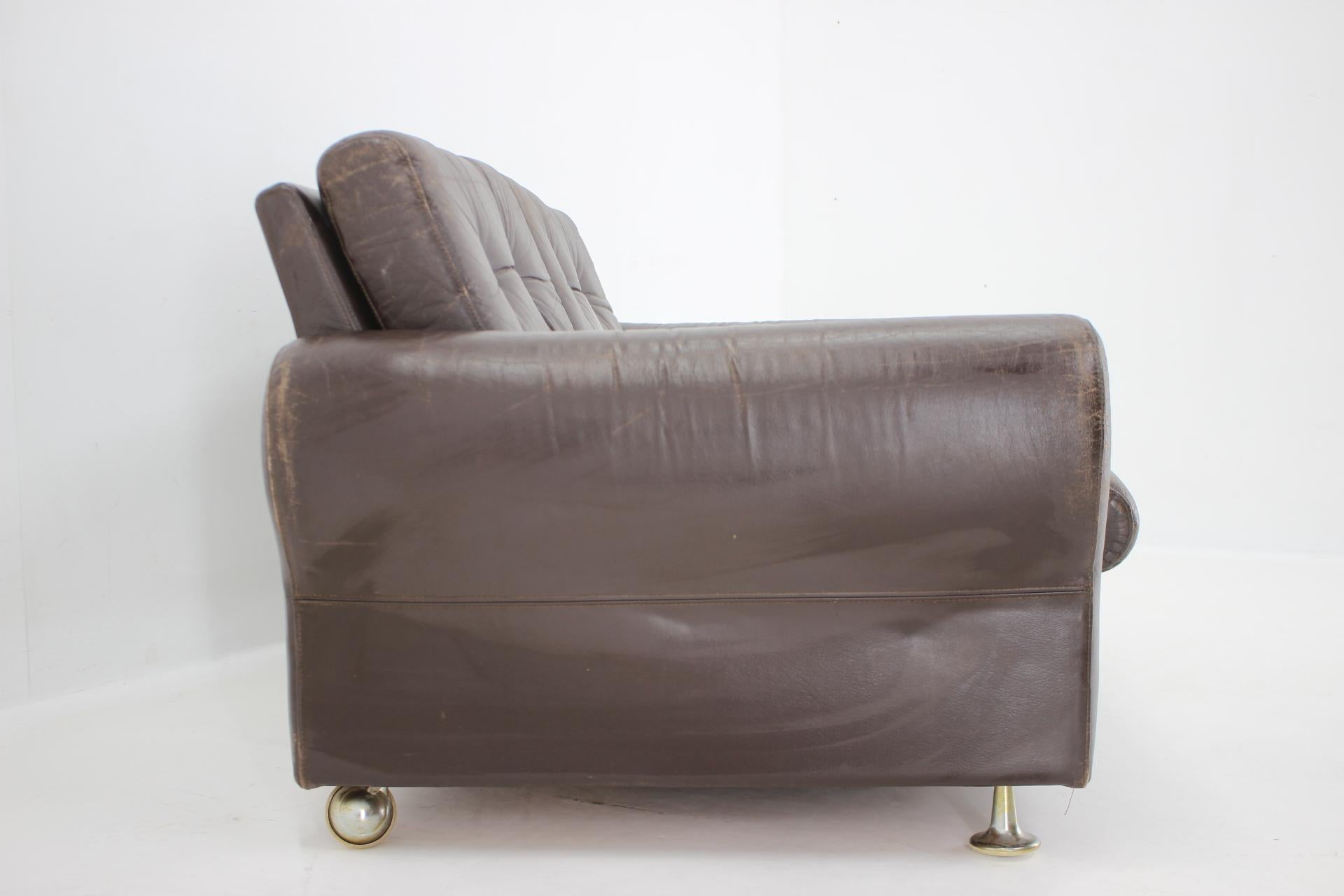 1970s Danish Brown Leather 2 Seater Sofa For Sale 4
