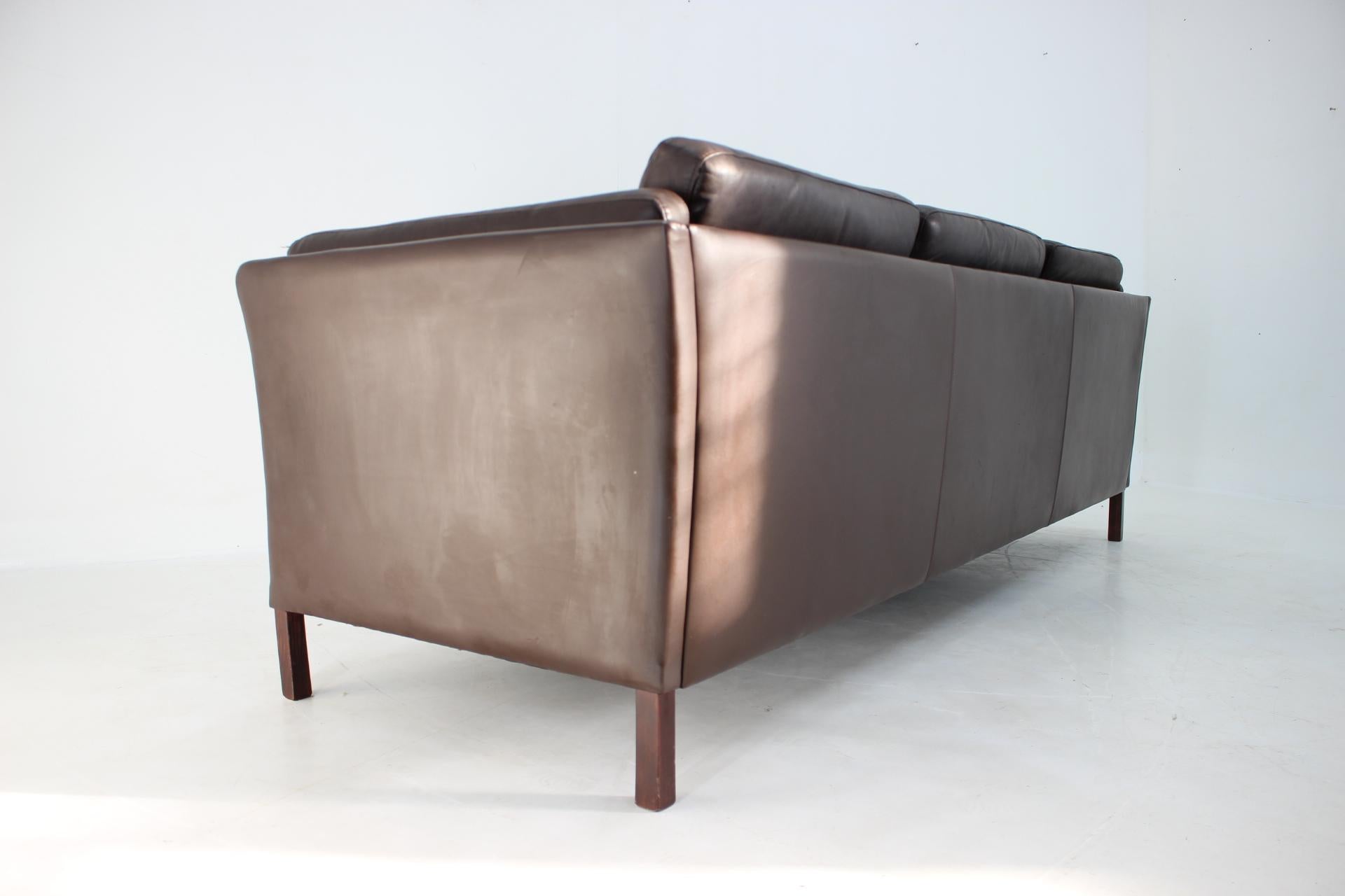 1970s Danish Brown Leather 3-Seater Sofa For Sale 4