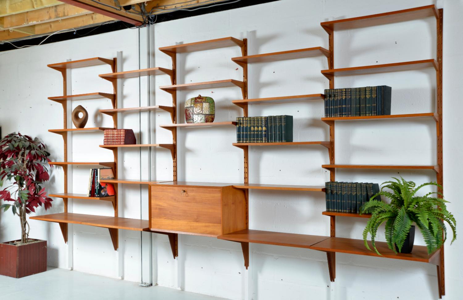 20ième siècle Bibliothèque bibliothèque modulaire danoise Cadovius en teck à 5 baies Cado des années 1970 en vente