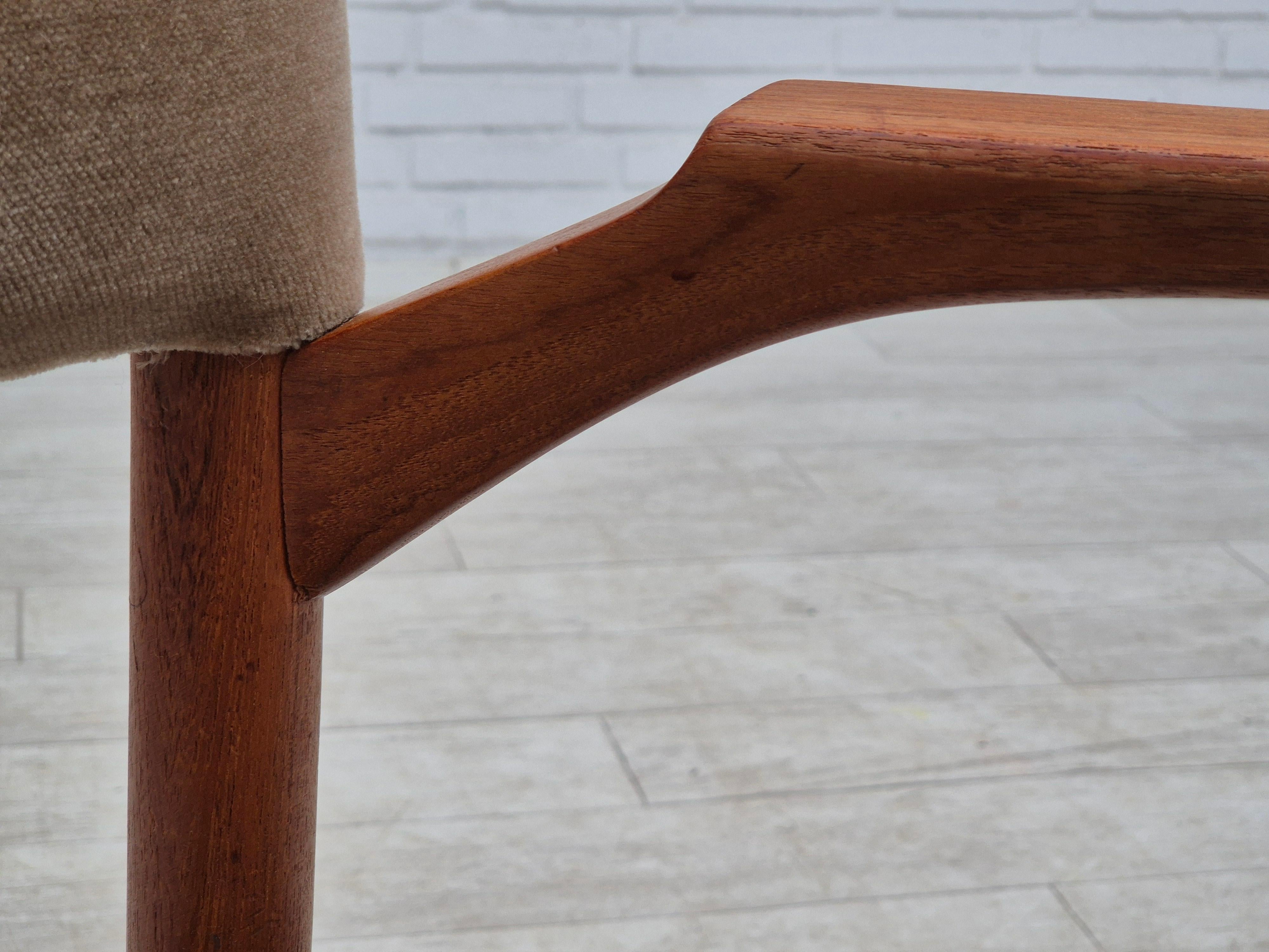 1970s, Danish chair, solid teak wood, furniture velour. For Sale 4
