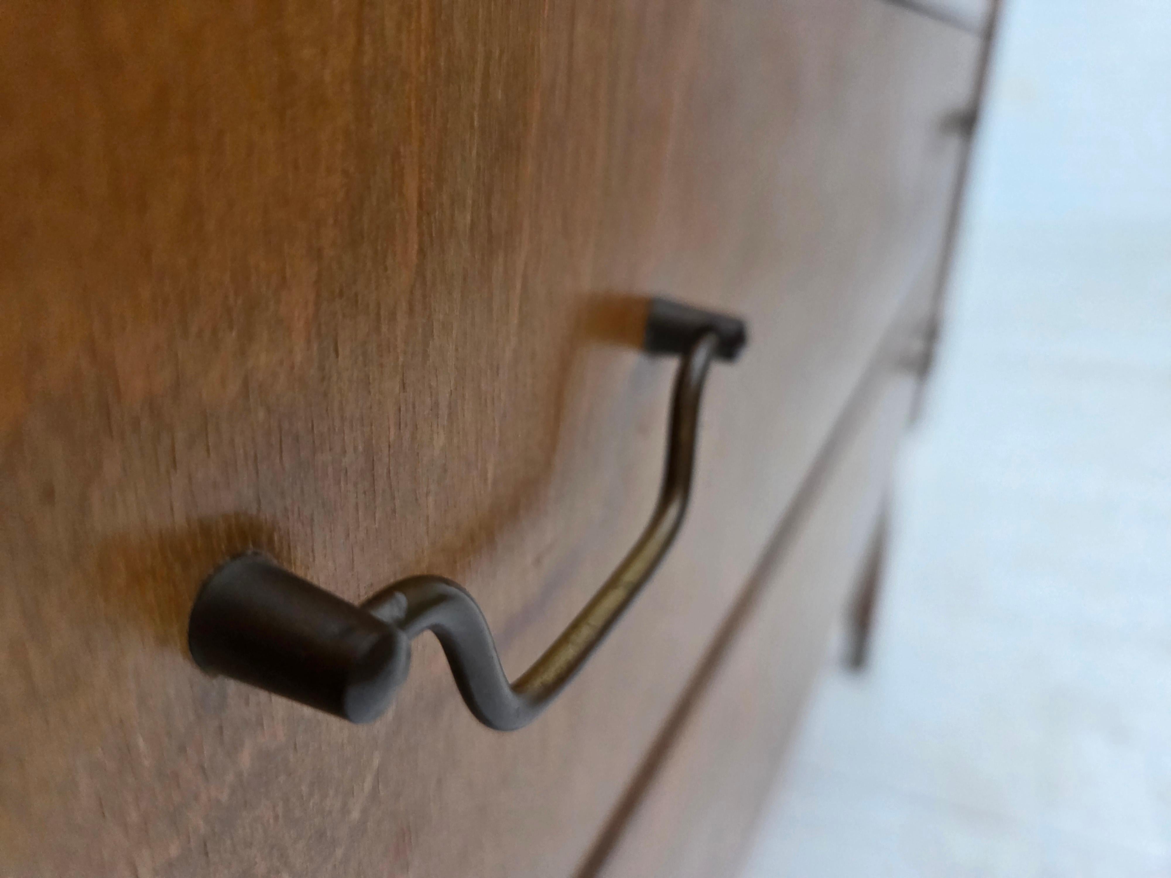 Cassettiera danese degli anni '70, in legno di faggio. in vendita 4