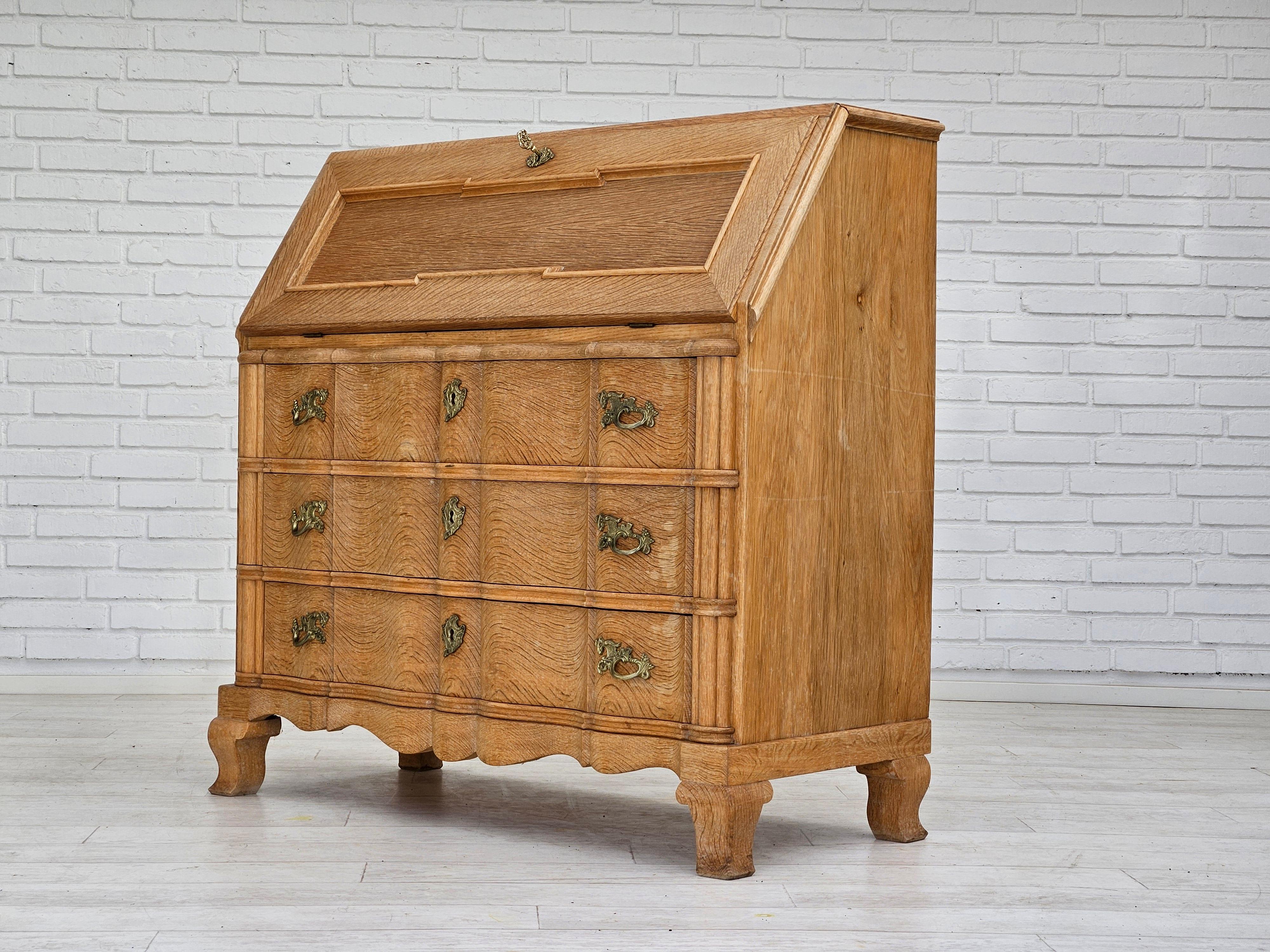 1970s, Danish chest of drawers, oak wood, original condition. 9
