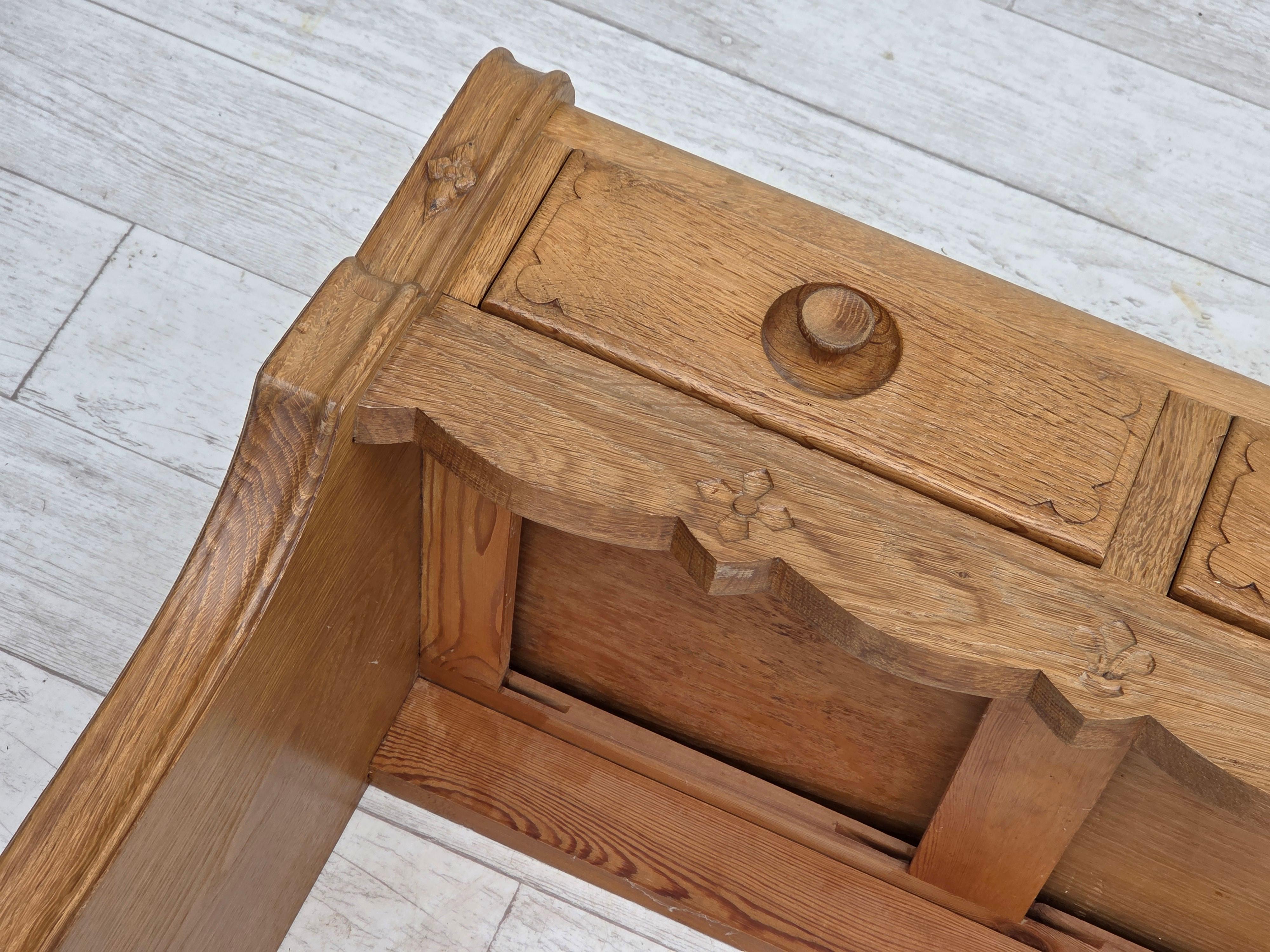 Cassettiera danese degli anni '70, in legno di quercia, originale in buone condizioni. in vendita 5